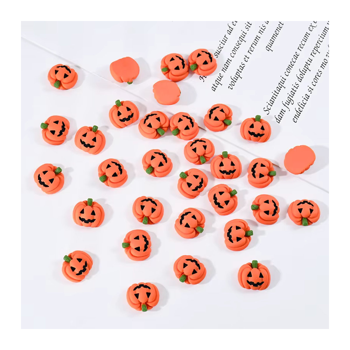 10 oder 20 Stück Mini Halloween Kürbis aus Harz in Orange für DIY Bastelarbeiten und Schmuckanhänger - Bild 3