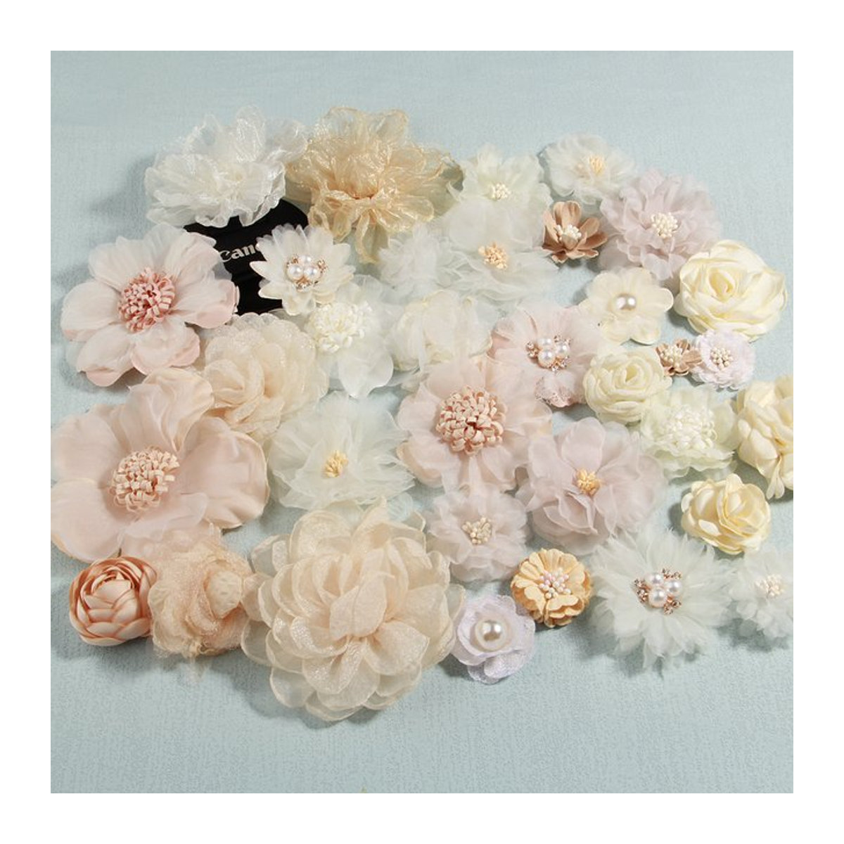 10 Stück künstliche Blumen aus Chiffon-Stoff in Elfenbein-Creme für Hochzeitsdekoration und Bastelpro - Bild 1