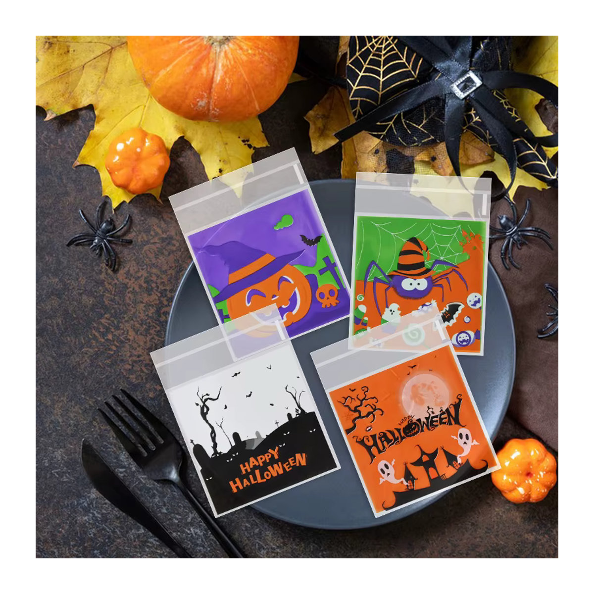 100 Stück Halloween Kürbis Süßigkeiten Taschen von YONGSNOW, mehrfarbig, quadratisch, B: 10 cm x H: 10 cm, selbstklebende Geschenktüten für Kinder und Party-Deko - Bild 2