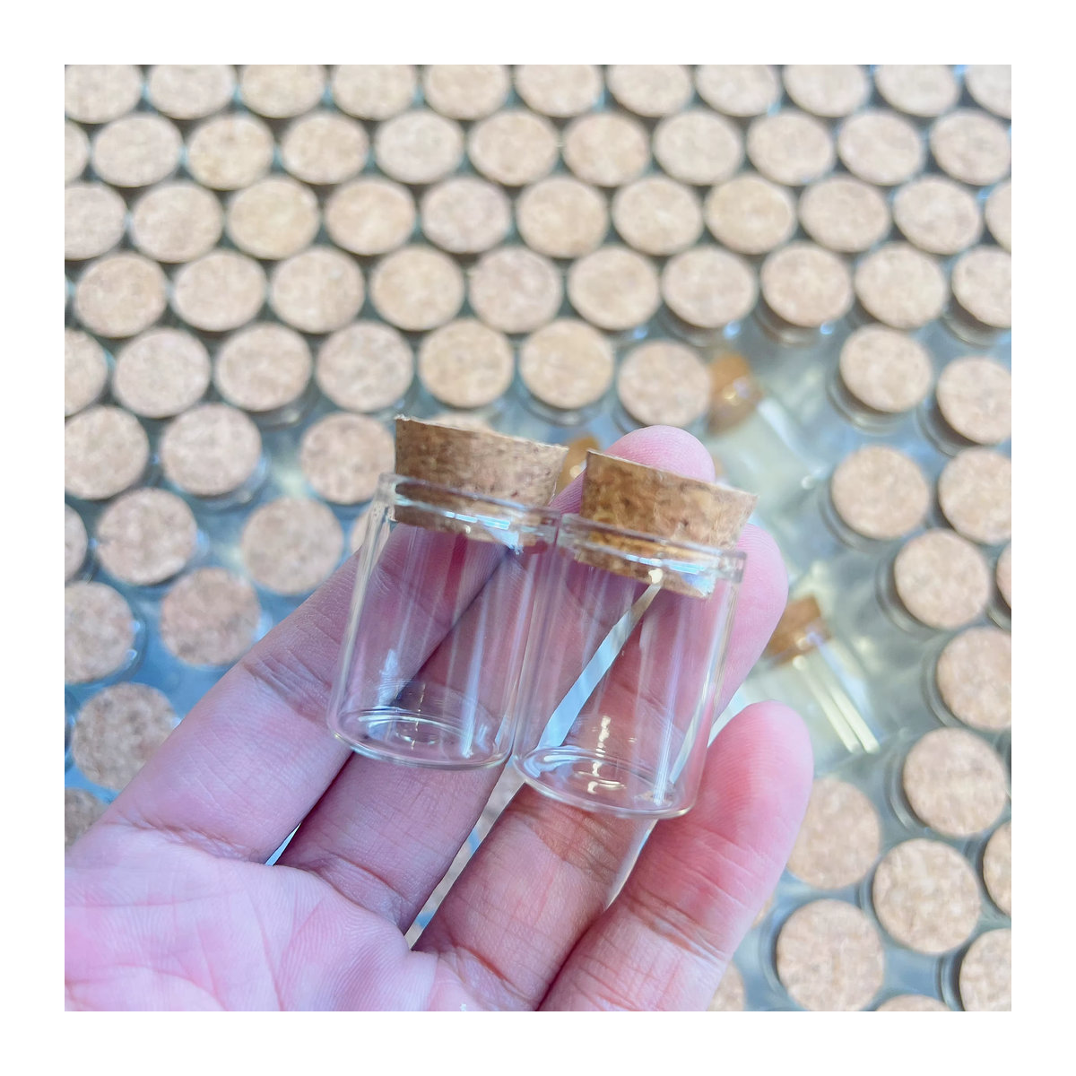 100 Stück LYGIL Mini Glasflaschen mit Korkstopfen, transparent, 5 ml Füllmenge - Bild 2