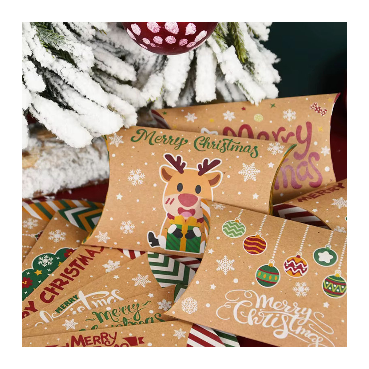 10er Set CYZIWEIN Weihnachtliche Geschenkboxen aus braunem Kraftpapier in Kissenform für Dekoration und Süßigkeiten - Bild 4
