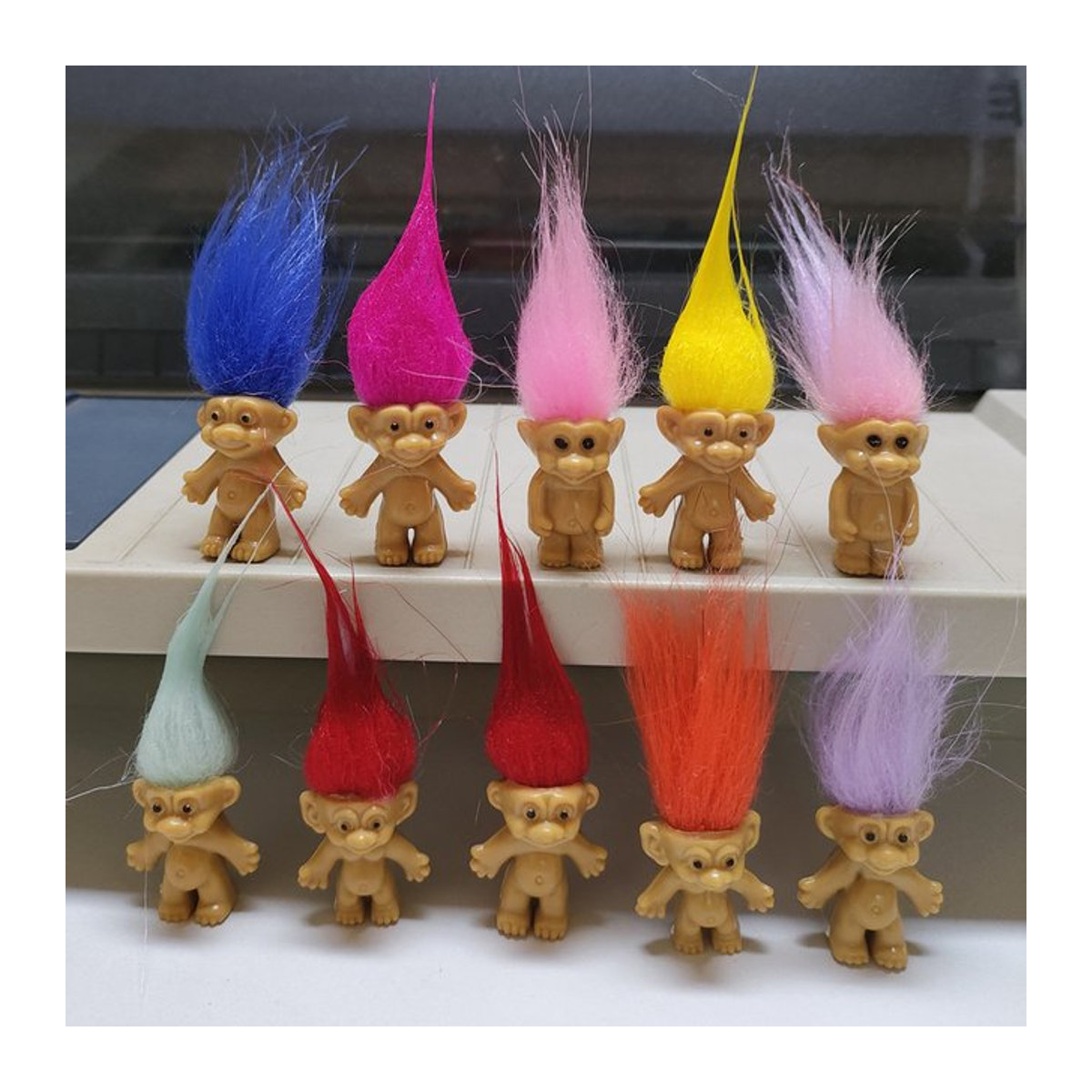 10er Set Mini Troll Puppen aus PVC in Multicolor als Vintage Glücksbringer und Dekoration für Party oder Sammlung - Bild 1