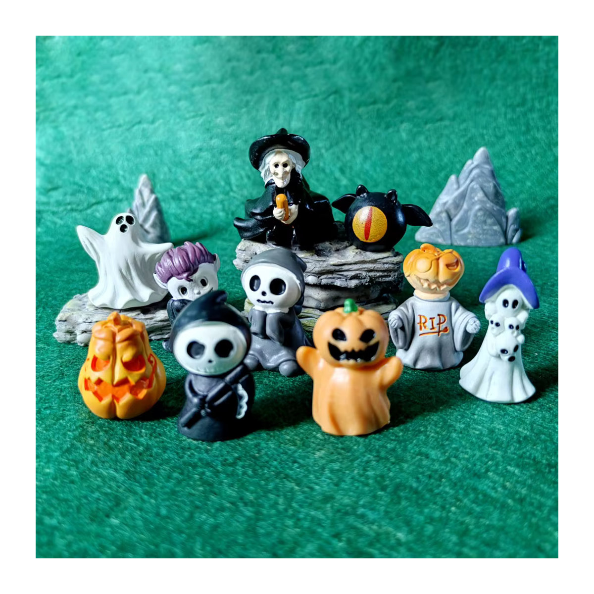 10er Set Moving Forest Halloween Miniatur Figuren aus Kunstharz in Mehrfarbig für Feengarten und Dekoration - Bild 2