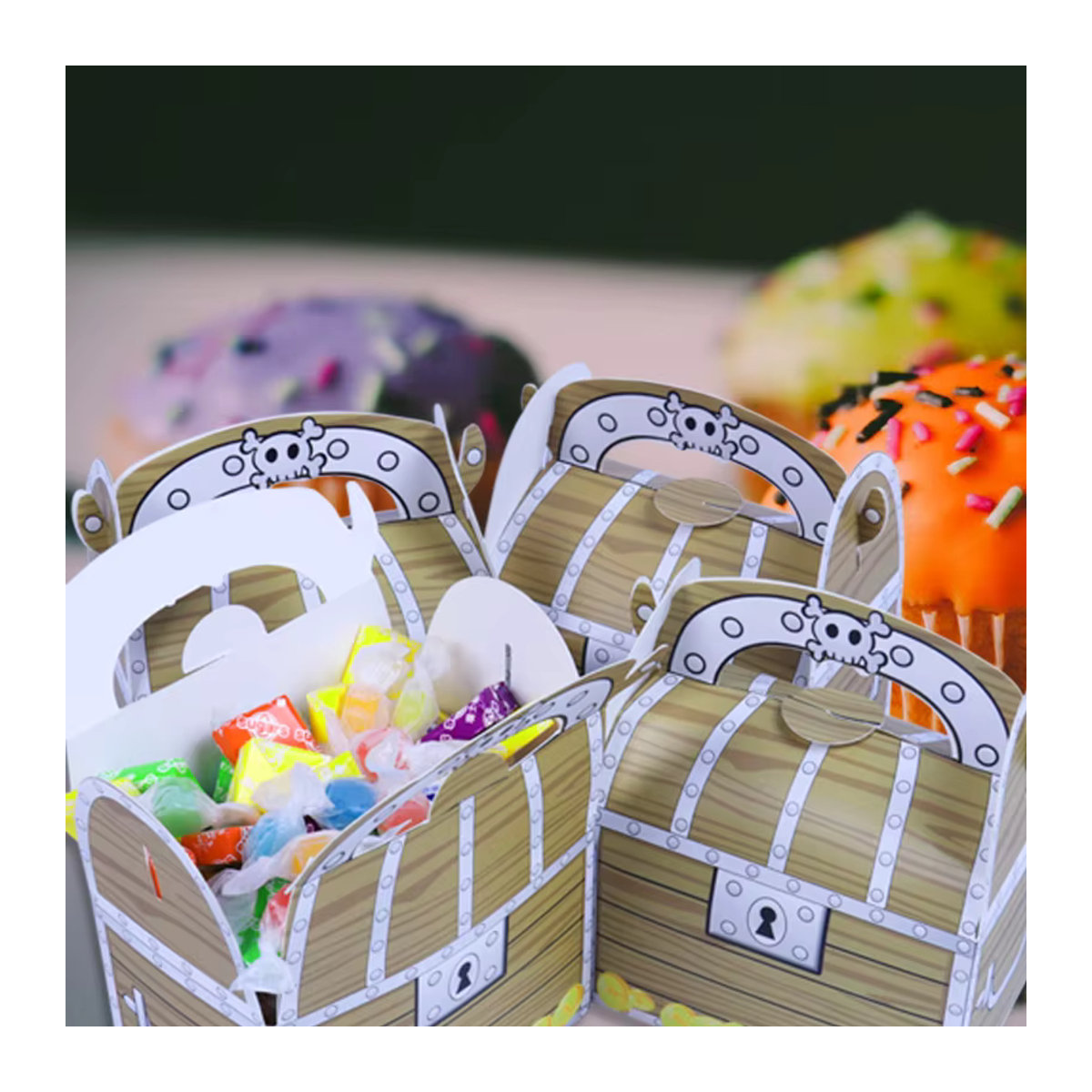 12er Set Cyuan Piraten Schatzkisten aus Papier in Braun für Kinder Halloween und Geburtstag als DIY Geschenkbox für Süßigkeiten und Kekse - Bild 4