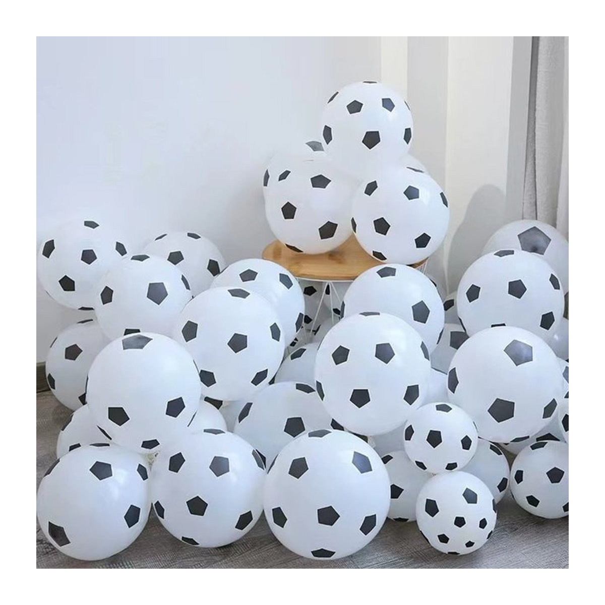 20 Stück LQZZY Fußball Latexballons in Weiß für deine Fußball-Geburtstagsfeier und Dekoration - Bild 1