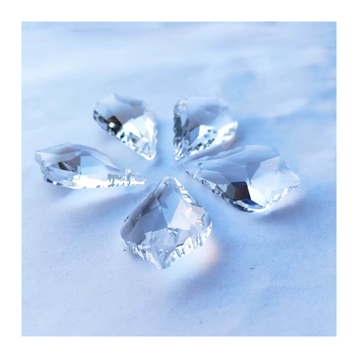 50 Stück Ahornblatt-Anhänger aus klarem Kristallglas von TZ, transparent, Durchmesser: 3,8 cm, ideal als Weihnachtsbaumdekoration oder DIY-Garten-Sonnenfänger - Bild 2