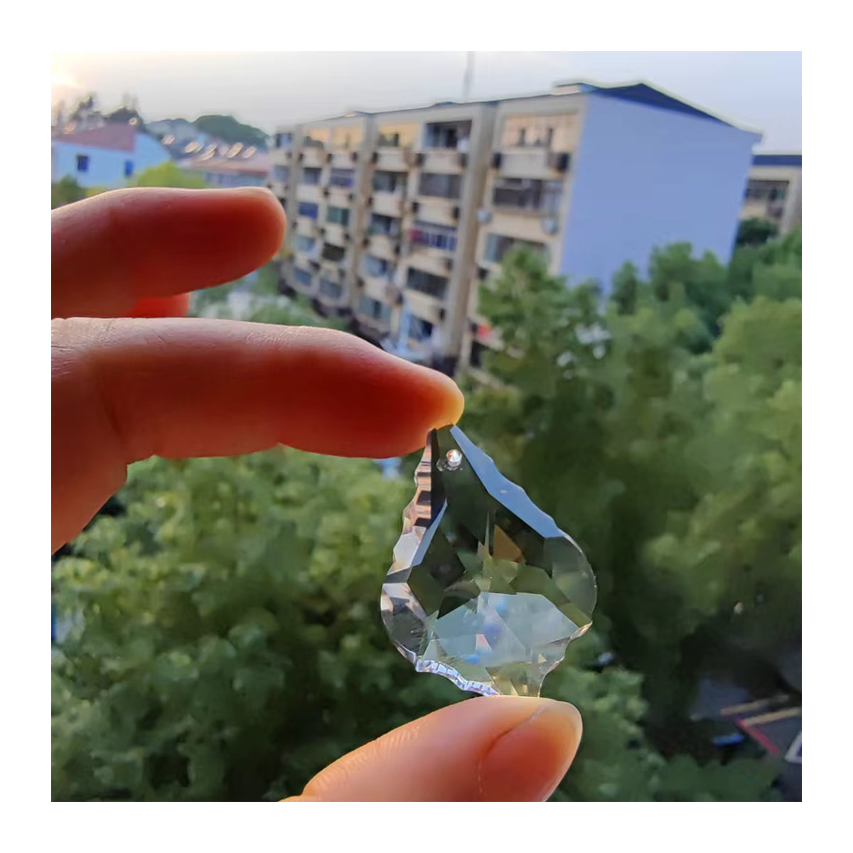 50 Stück Ahornblatt-Anhänger aus klarem Kristallglas von TZ, transparent, Durchmesser: 3,8 cm, ideal als Weihnachtsbaumdekoration oder DIY-Garten-Sonnenfänger - Bild 3