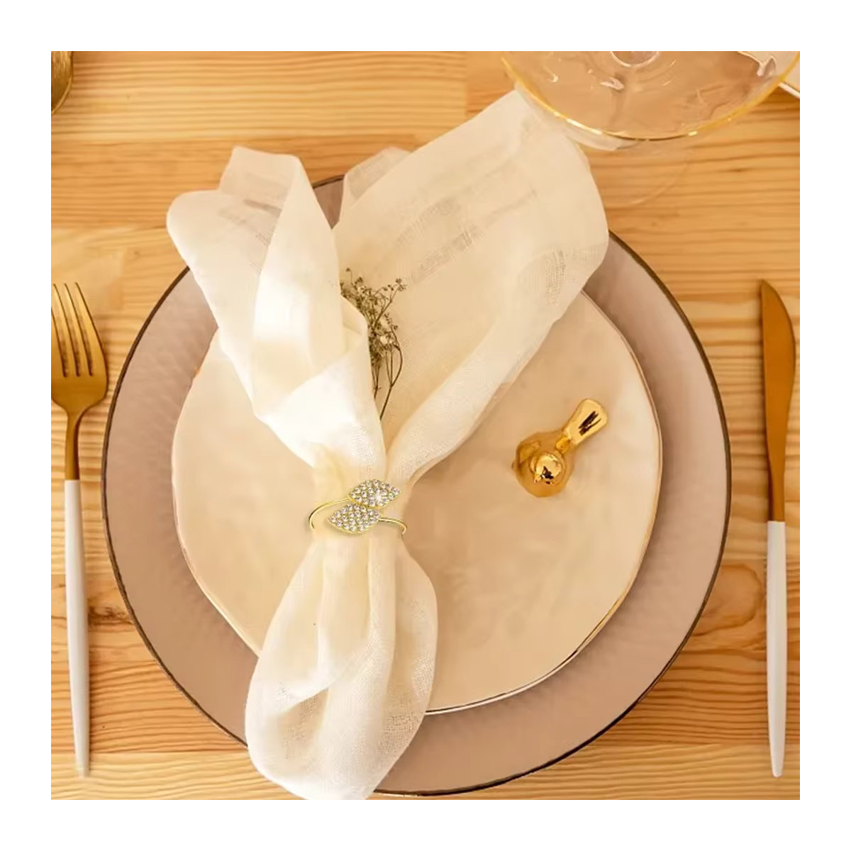 50 Stück elegante Serviettenringe in Blatt-Optik in Gold und Silber für Hochzeit und Geburtstag - Bild 2