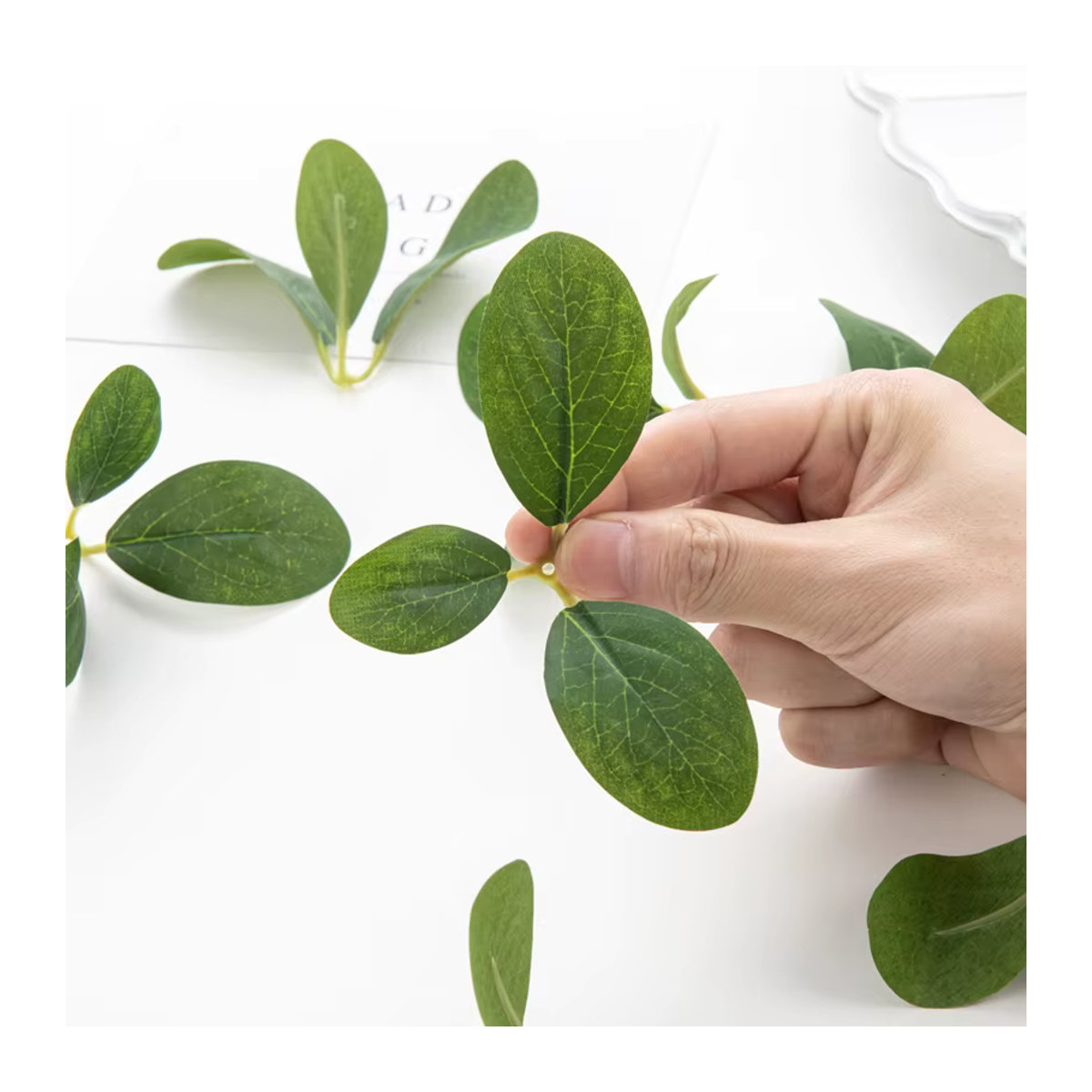 50 Stück Künstliche Rosenblüten von smr in Grün für DIY Dekorationen, Hochzeiten und Weihnachten - Bild 5