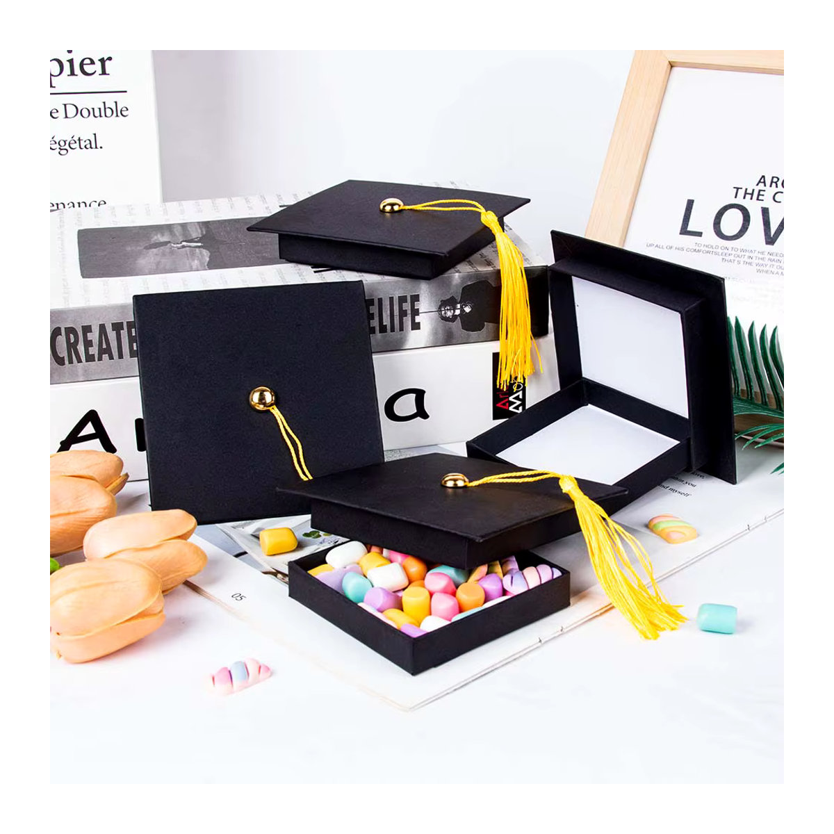 Abschluss-Geschenkbox mit Abschlusshut und Quaste für die Klasse 2025 in Schwarz - Bild 2