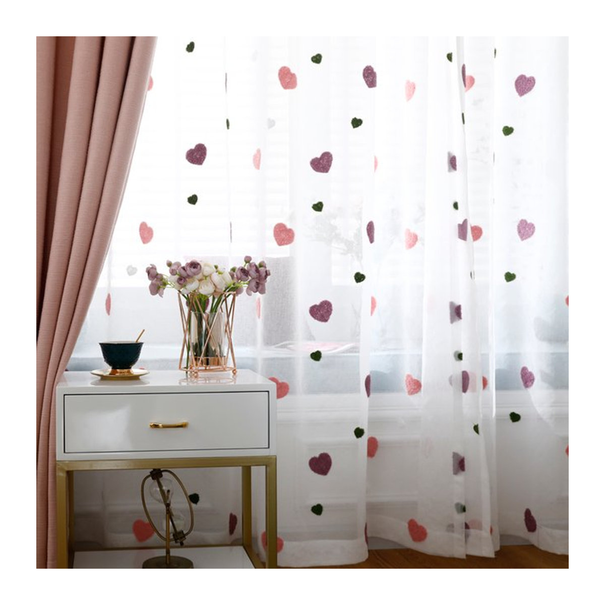 AiFish Transparente Tüllvorhänge für das Kinderzimmer mit Herz-Stickerei in Rosa und Weiß - Bild 1