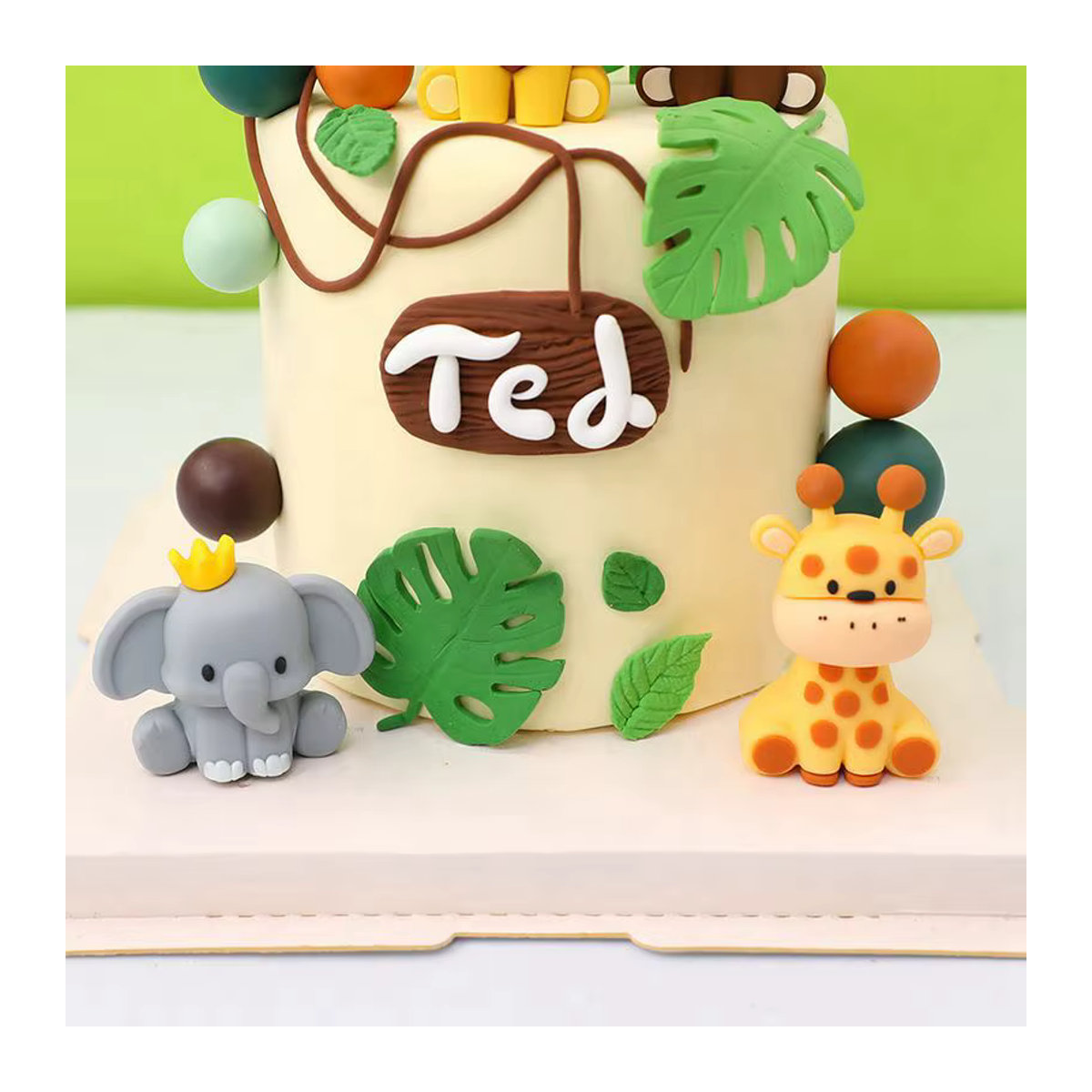 Alivparty Dschungel Tier Tortendekoration aus Kunstharz mit Löwe und Elefant in Mehrfarbig für Kindergeburtstage und Babypartys - Bild 3