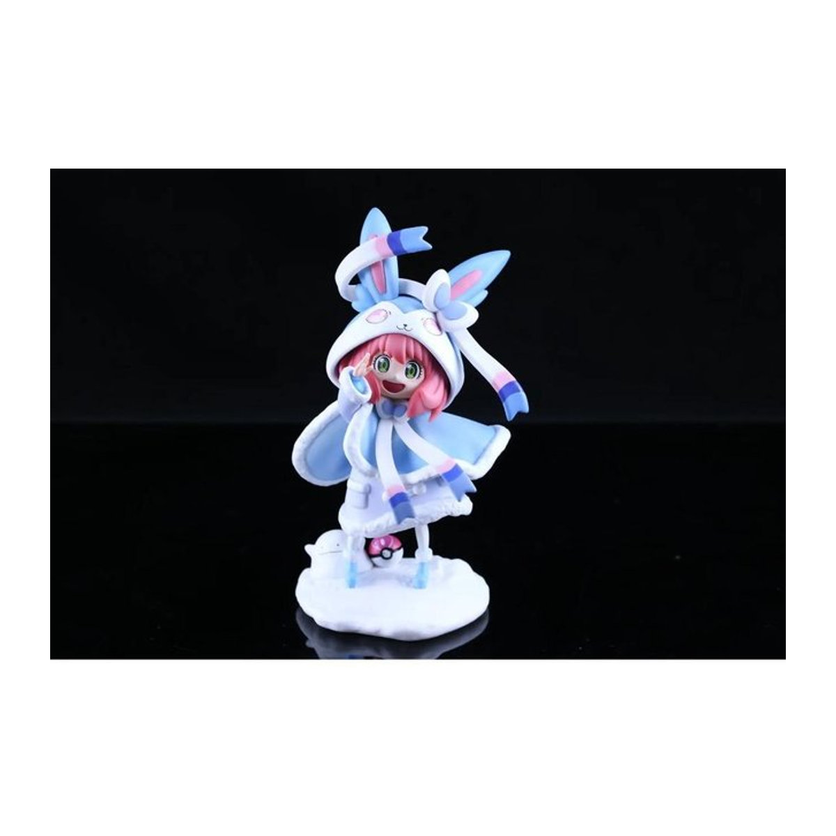 Anya Forger aus SPY×FAMILY als Feelinara Actionfigur von Fashnics, Höhe: 21 cm - Bild 1