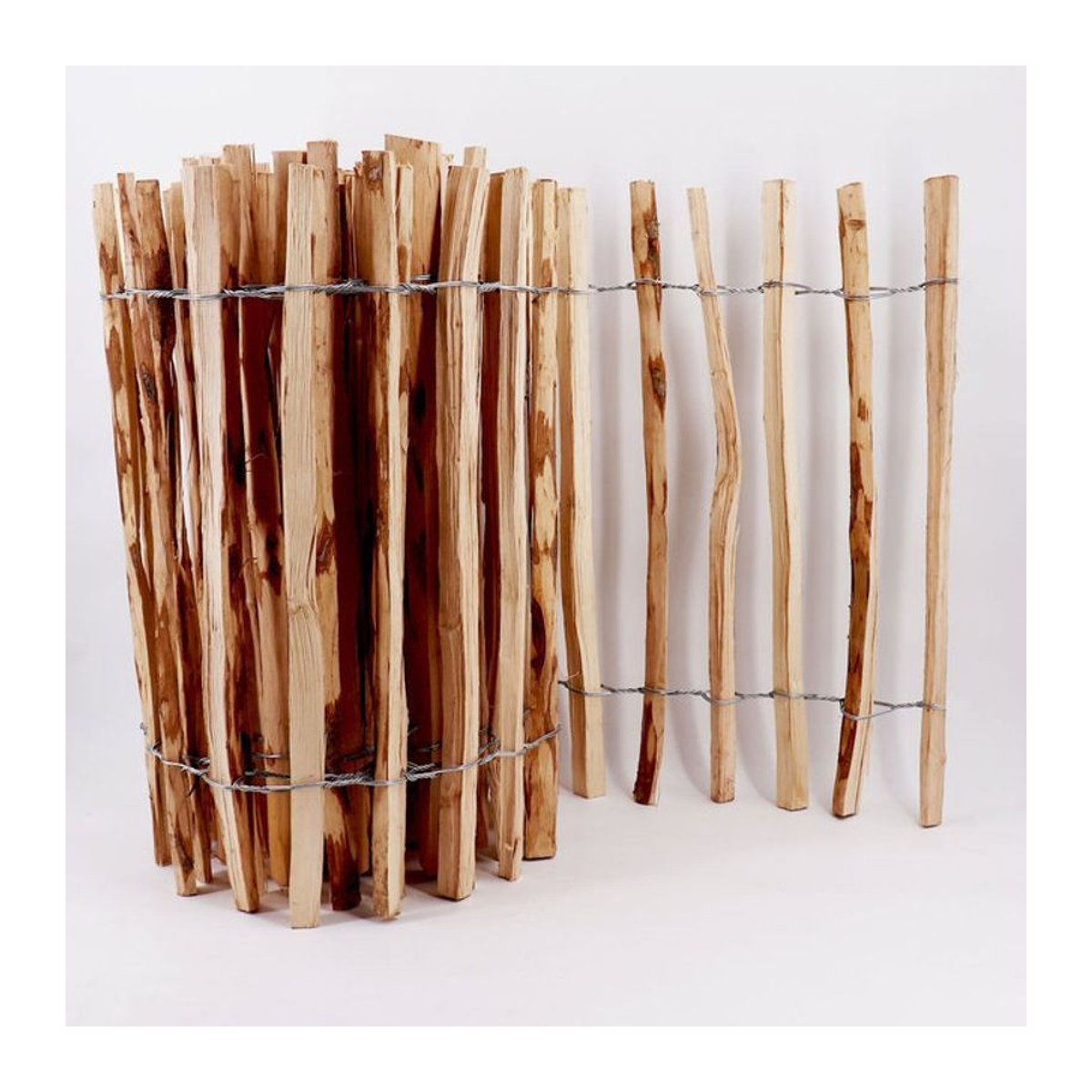 Aquagart Staketenzaun aus Haselnuss Holz in Natur, 15m Länge, Höhe: 80 cm, Lattenabstand 4-6 cm - Bild 2
