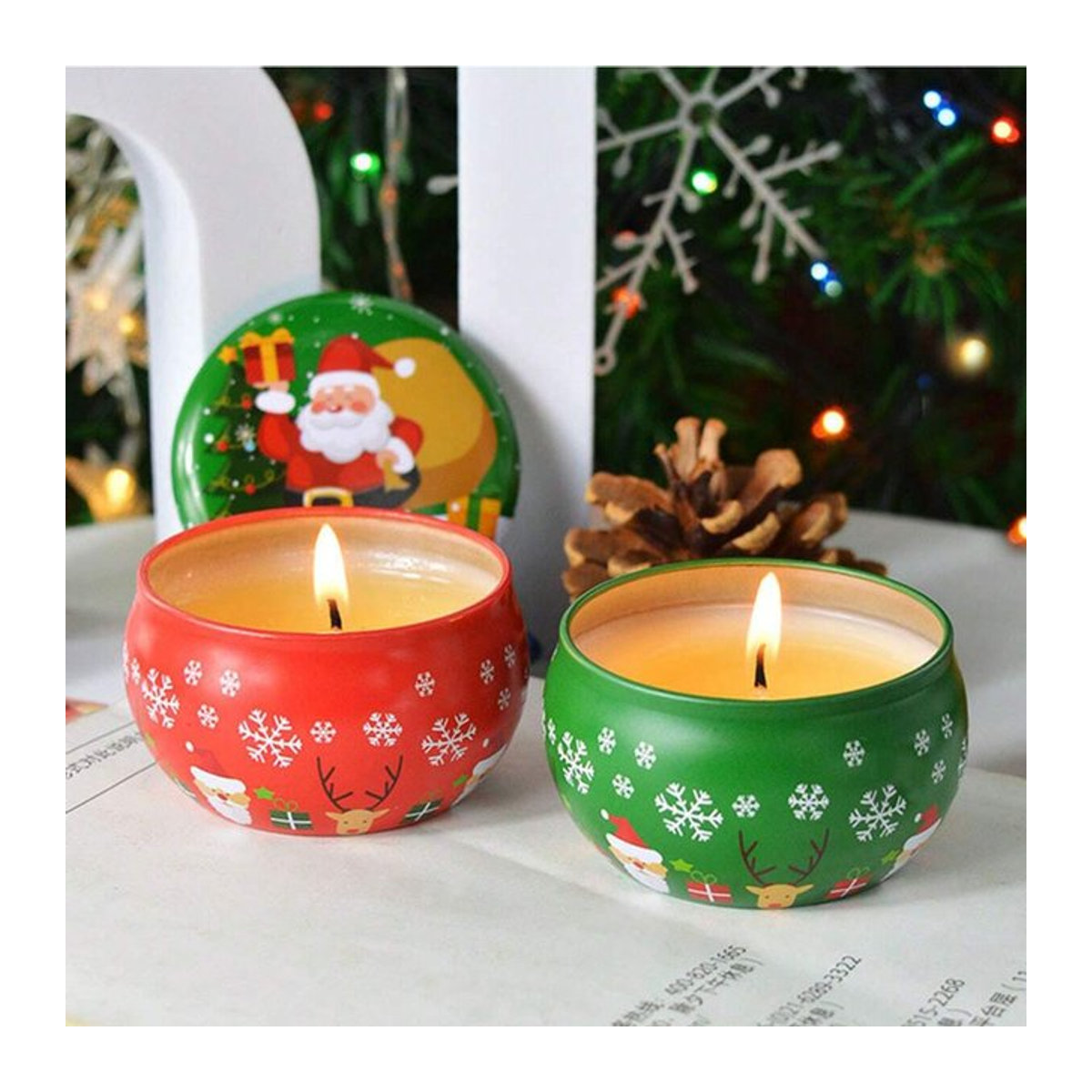 Aromakerzen mit Weihnachtsmann-Motiv in roter Blechdose für eine weihnachtliche Atmosphäre - Bild 1