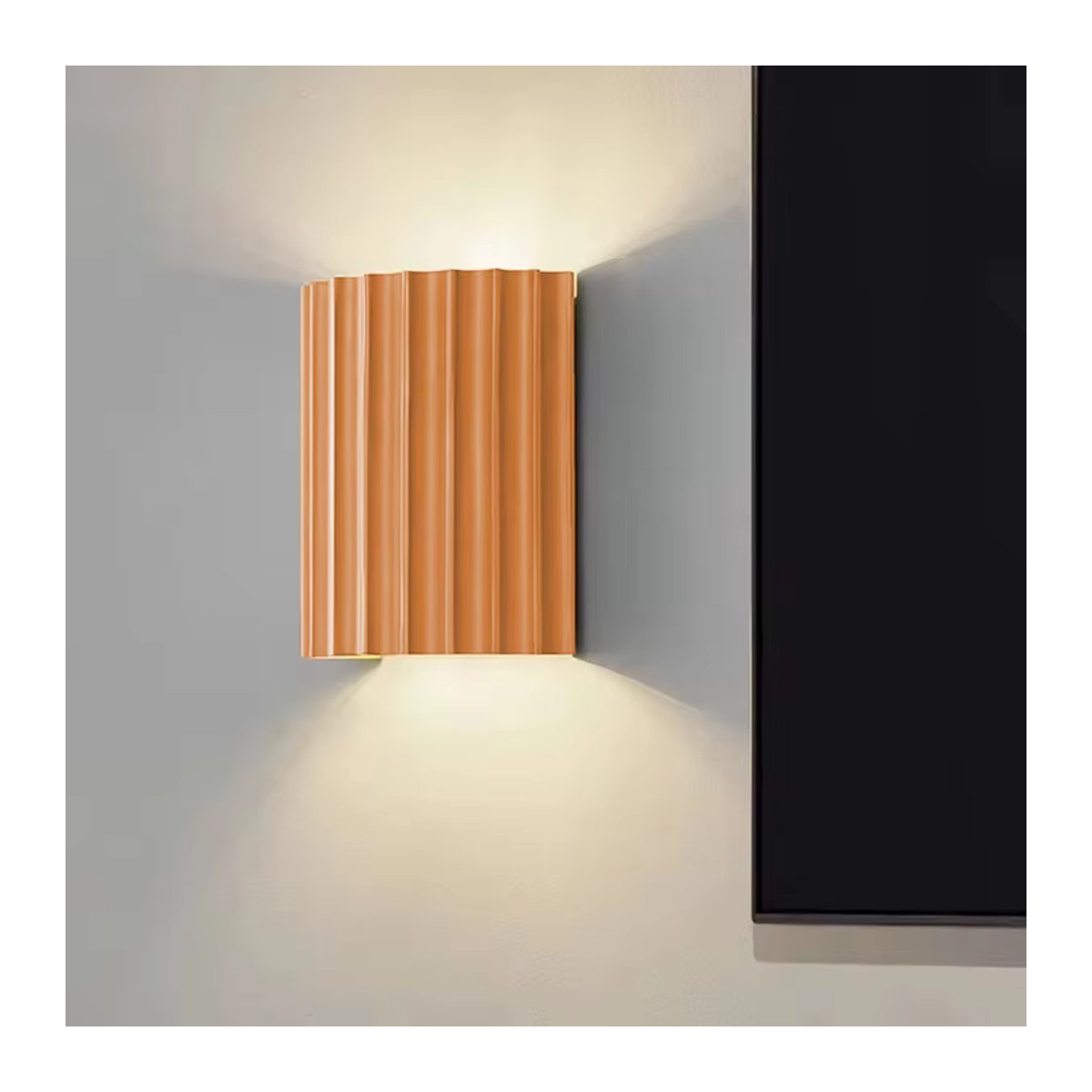 ASCELINA Macaron LED Wandleuchte aus Kunstharz in Bunt im minimalistischen Design - Bild 2