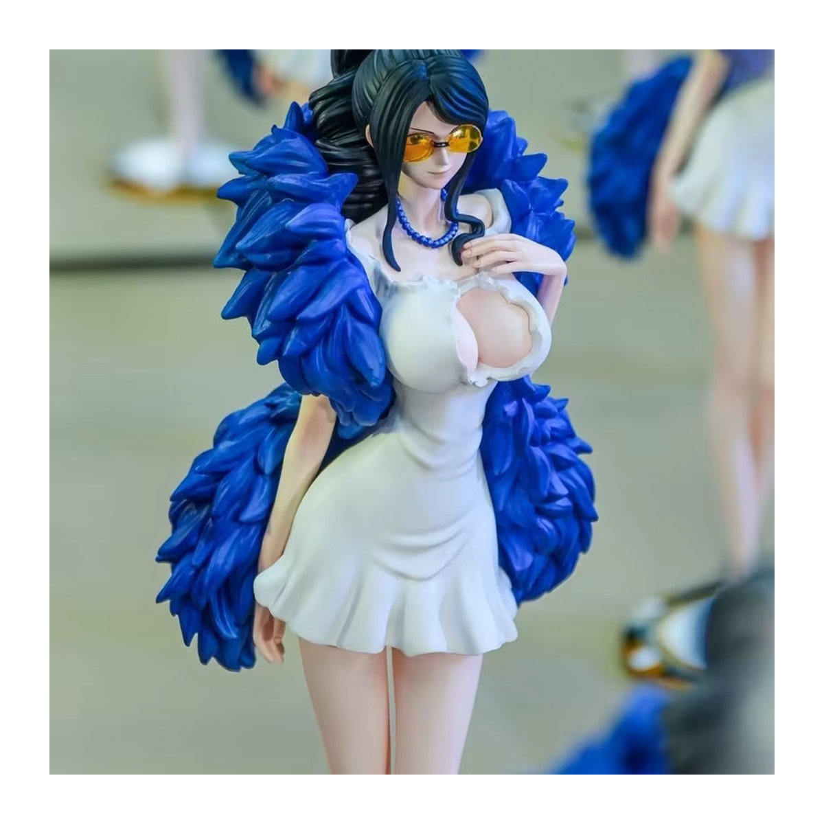 Bandai One Piece Nico Robin Anime-Figur Gold, Höhe: 8,5 cm - Bild 2
