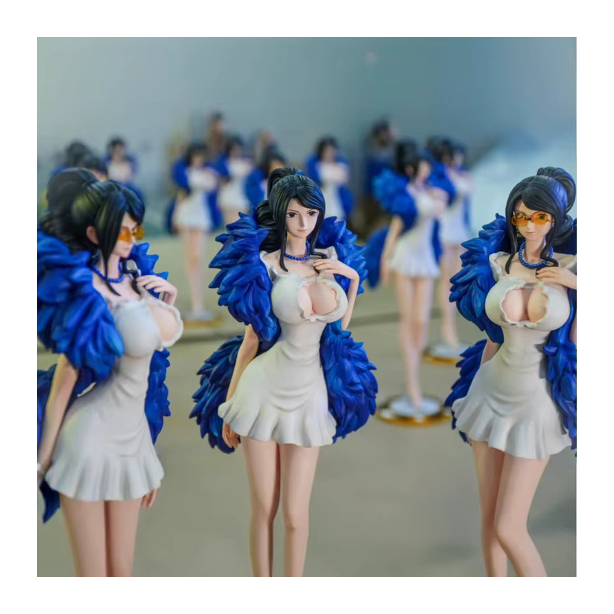 Bandai One Piece Nico Robin Anime-Figur Gold, Höhe: 8,5 cm - Bild 4