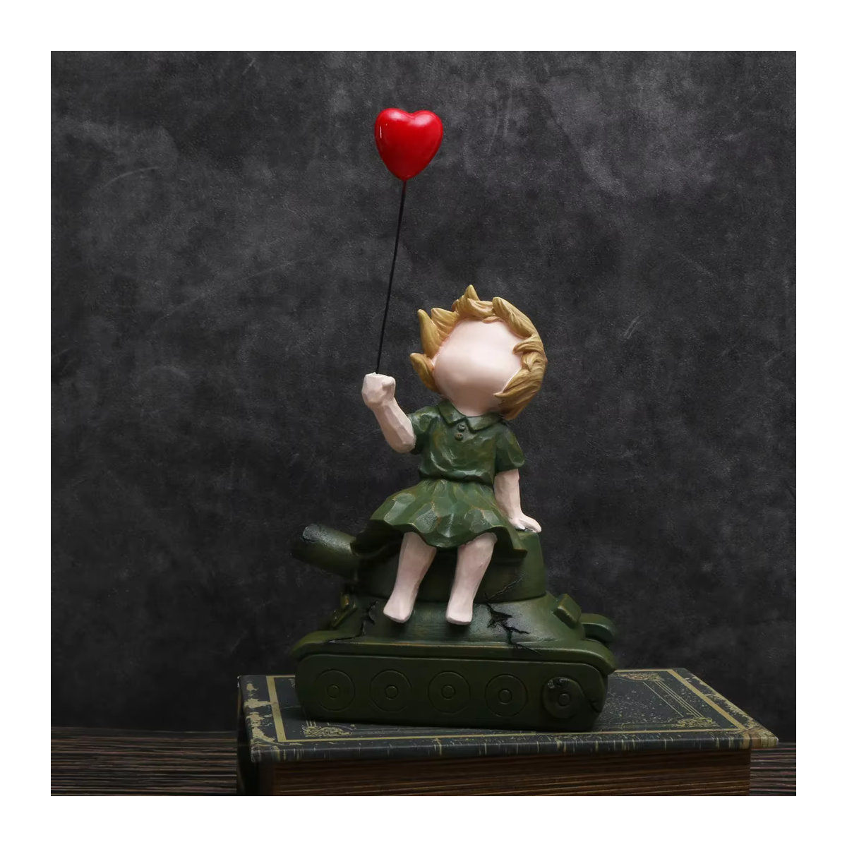 Banksy Ballon-Mädchen Pop Street Figur aus Kunstharz für deine Innendekoration - Bild 3