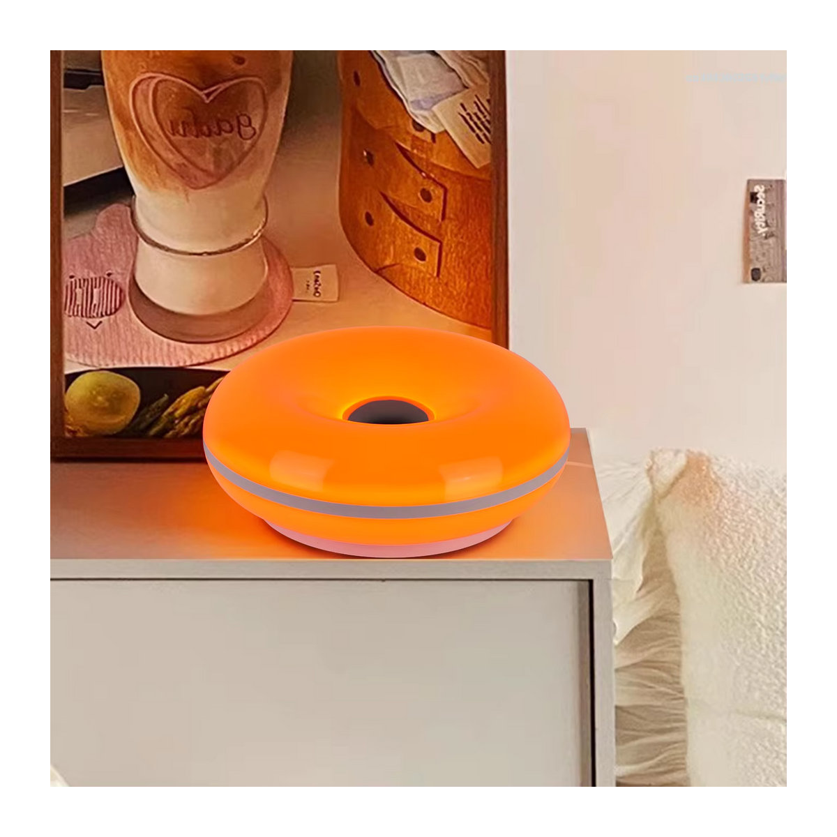 Bauhaus Nachttischlampe in Bunt mit USB-Anschluss für Schlafzimmer und Wohnzimmer, minimalistisches Donut-Design aus Kunststoff - Bild 6