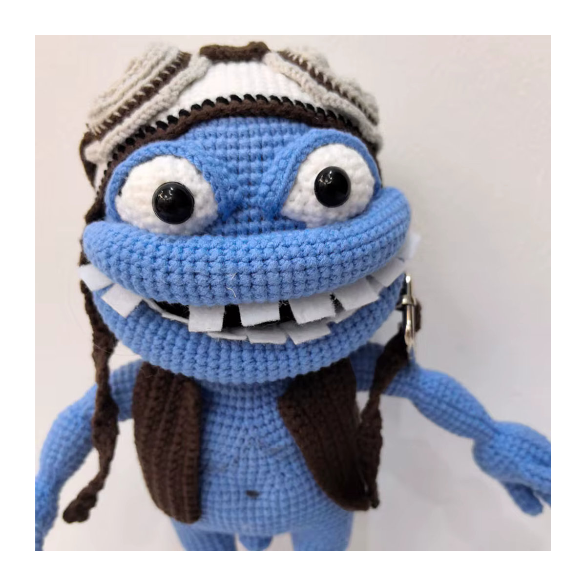 BBYP Häkelpuppe Verrückter Frosch in Blau als Textil-Deko für Kinder - Bild 4