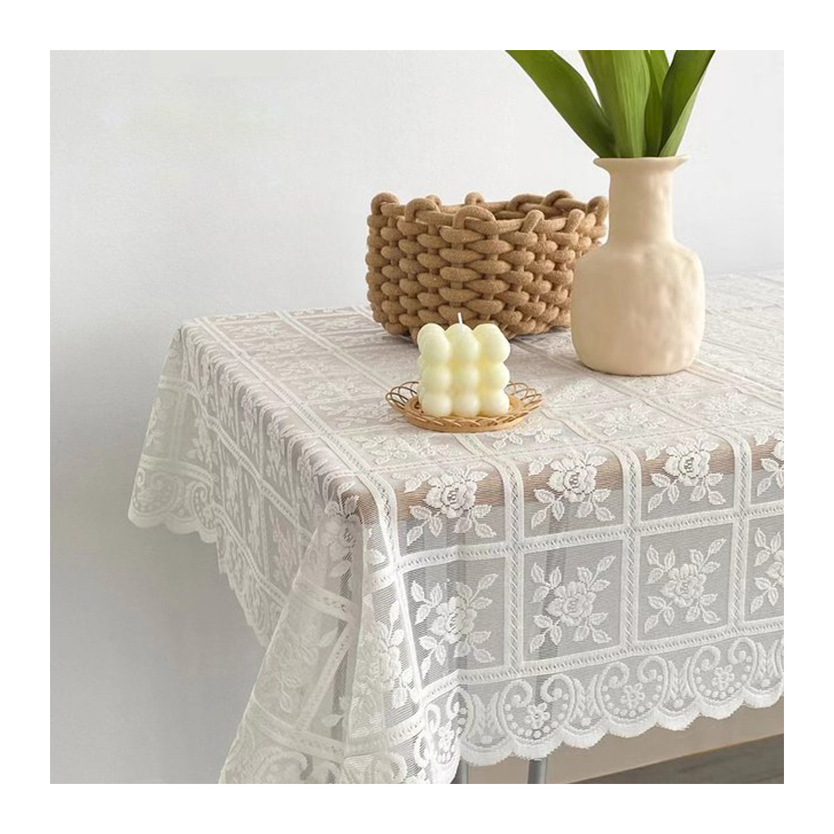 Beige quadratische Tischdecke mit durchbrochener Spitze und Retro-Stickerei für Hochzeit, Party und Heimdekoration - Bild 1