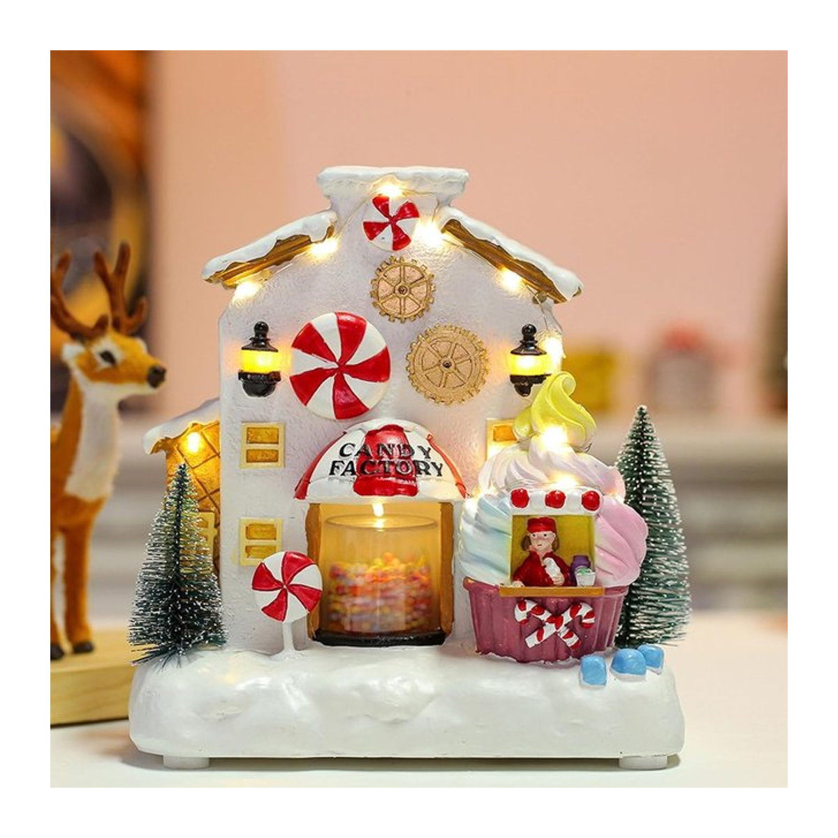 Beleuchtetes Lebkuchenhaus mit warmem LED-Licht als Weihnachtsdekoration für dein Zuhause - Bild 1