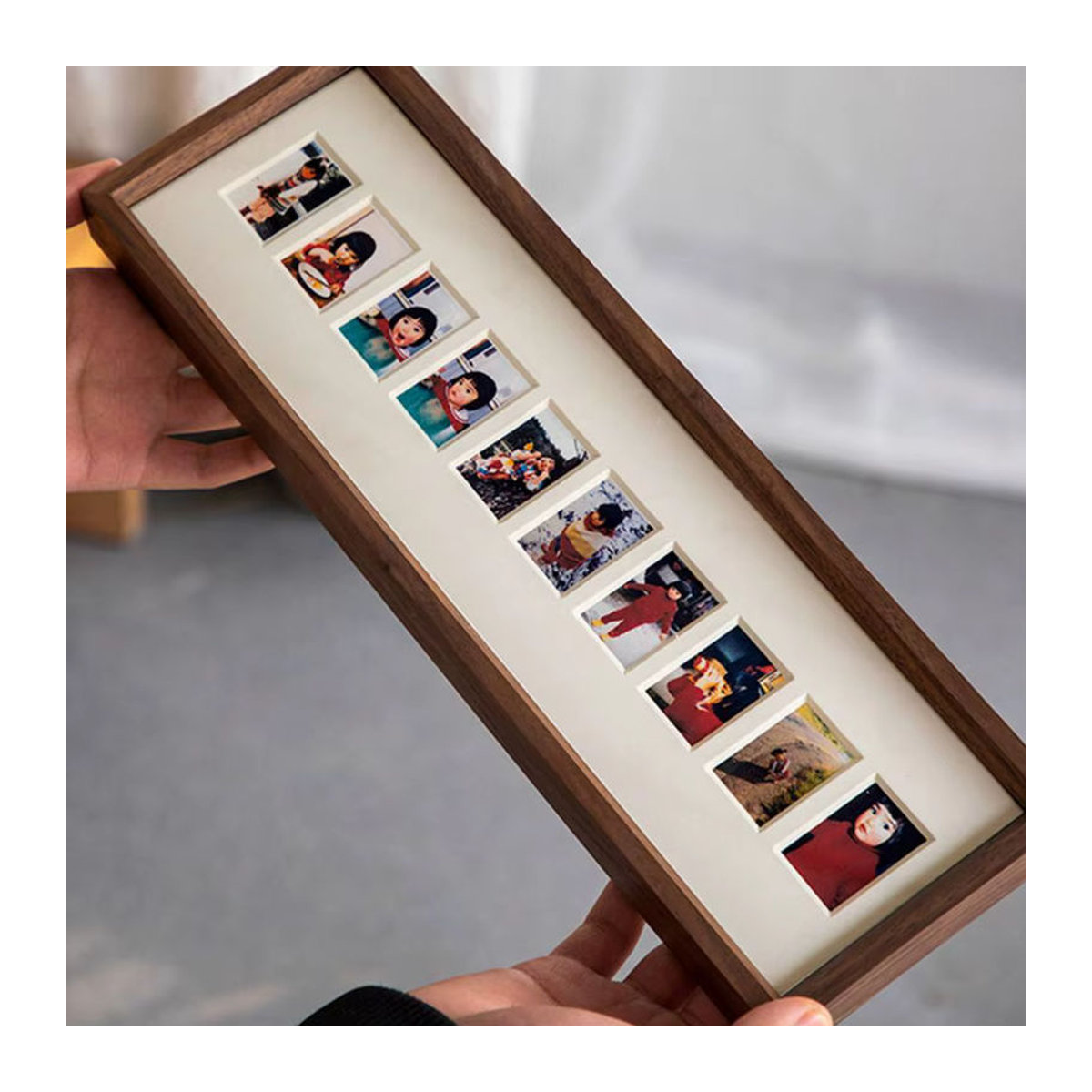 BLUELANS Fotoalbum aus Holz in schwarzer Walnuss mit Eckschloss und Zapfengelenk, rechteckig und minimalistisch im Design - Bild 4