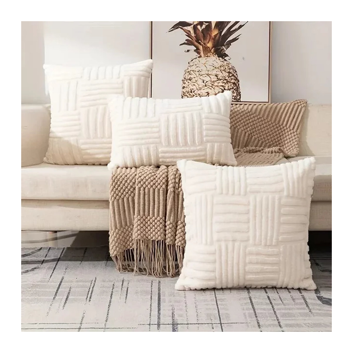 Boho Kissenbezug aus Kunstfell-Plüsch in Cremeweiß für Sofa und Couch - Bild 1