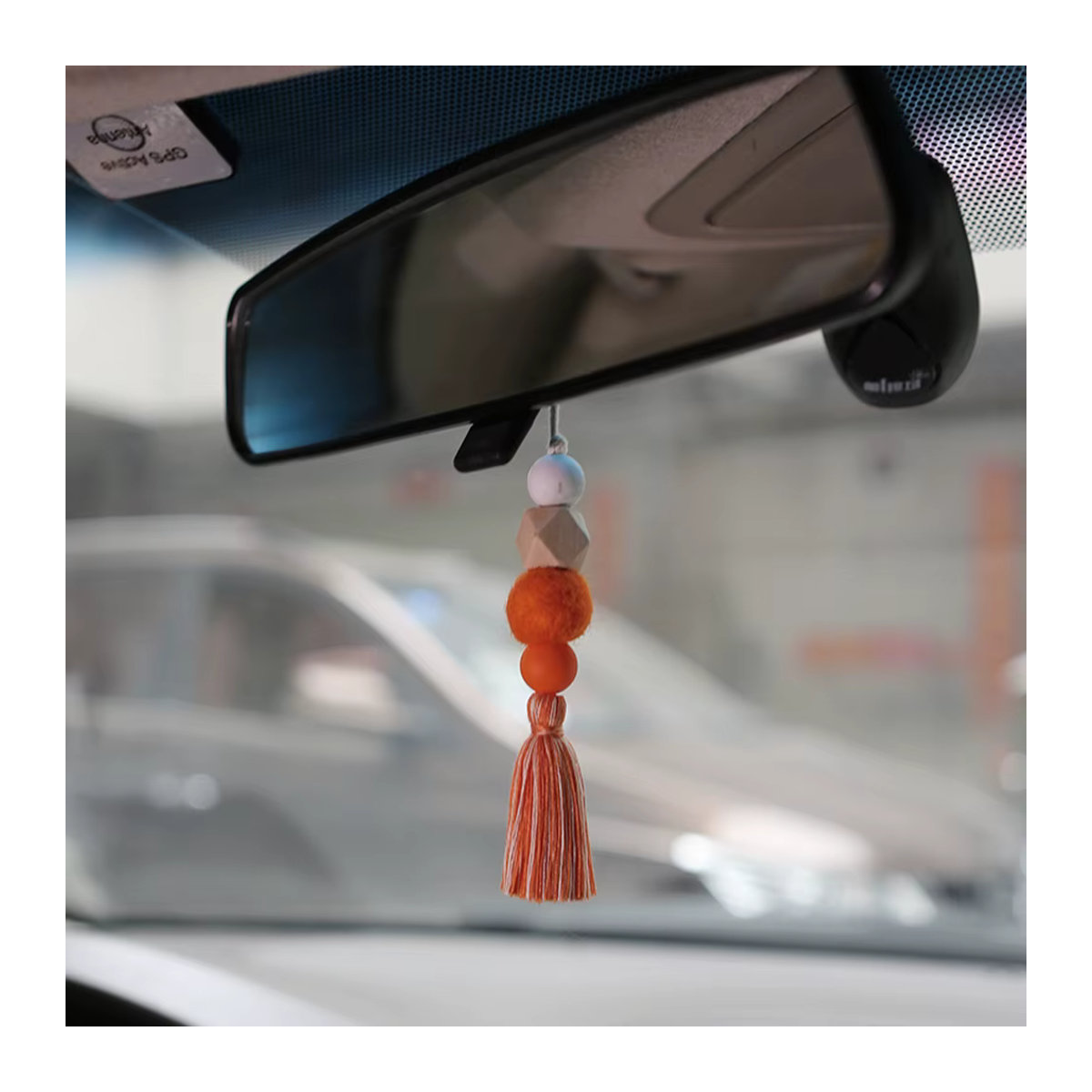 Bunter Auto-Parfüm-Diffusor als hängender Anhänger aus Silikon und Holzperlen für ätherische Öle - Bild 4