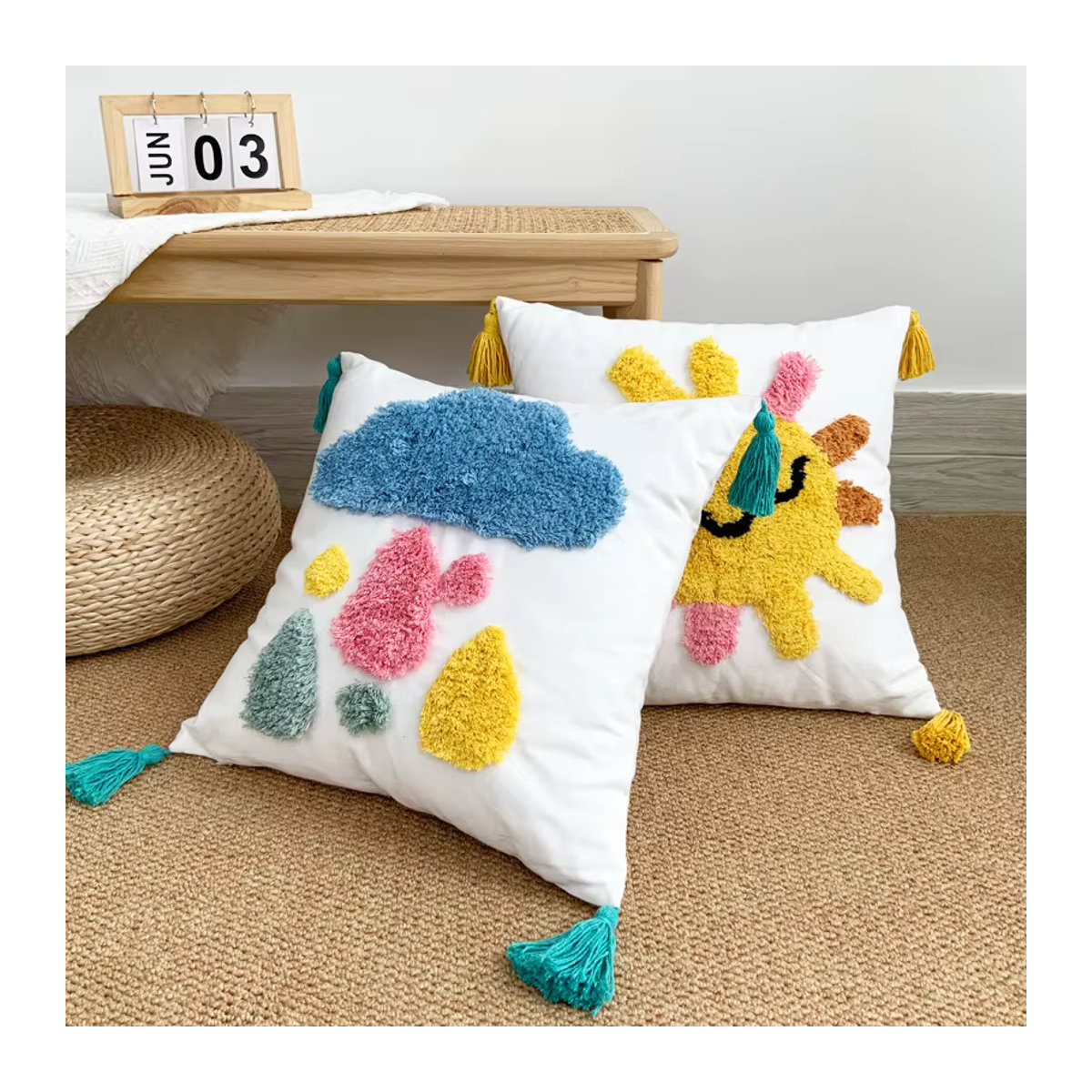 BUYNOW Kissenbezug mit Tufting-Design Sonne Mond Wolken und Regen in Weiß mit rustikaler Spitze - Bild 2
