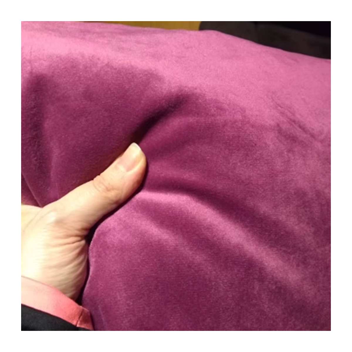 Canirica Kissenbezug aus Samt in Weinrot für Sofa und Wohnzimmer - Bild 4