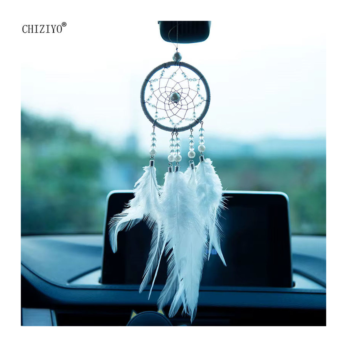 CHIZIYO Traumfänger in Blau mit Federn und Metall-Elementen im Bohemian-Stil als hängende Dekoration für Auto und Zuhause - Bild 2