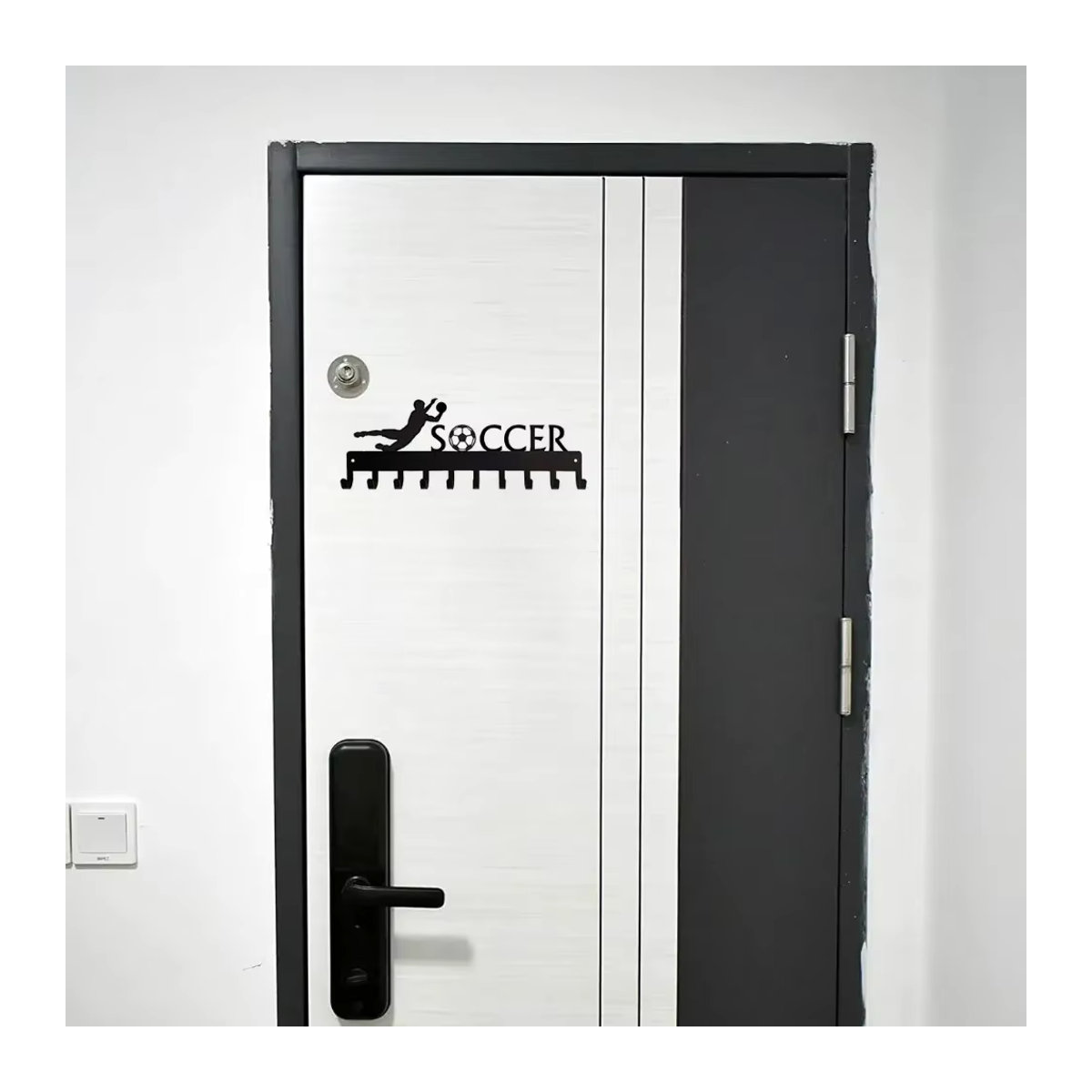 CIFBUY Medaillenaufhänger Fußball-Torwart aus Metall mit 10 Haken in Schwarz als Wandorganizer für Schlüssel und Handtücher - Bild 6