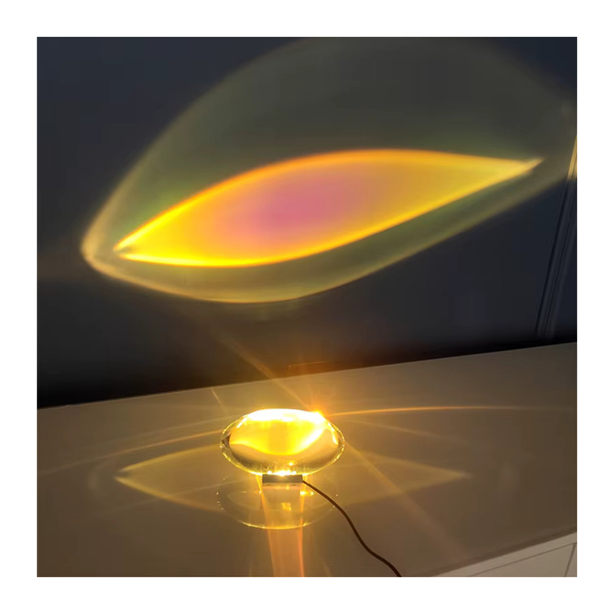 Claeted Italienische Designer Tischlampe aus Glas mit LED und Kristall Auge des Himmels in Bunt, Eiförmige Dekoleuchte für Wohnzimmer und Schlafzimmer als Nachtprojektor - Bild 2