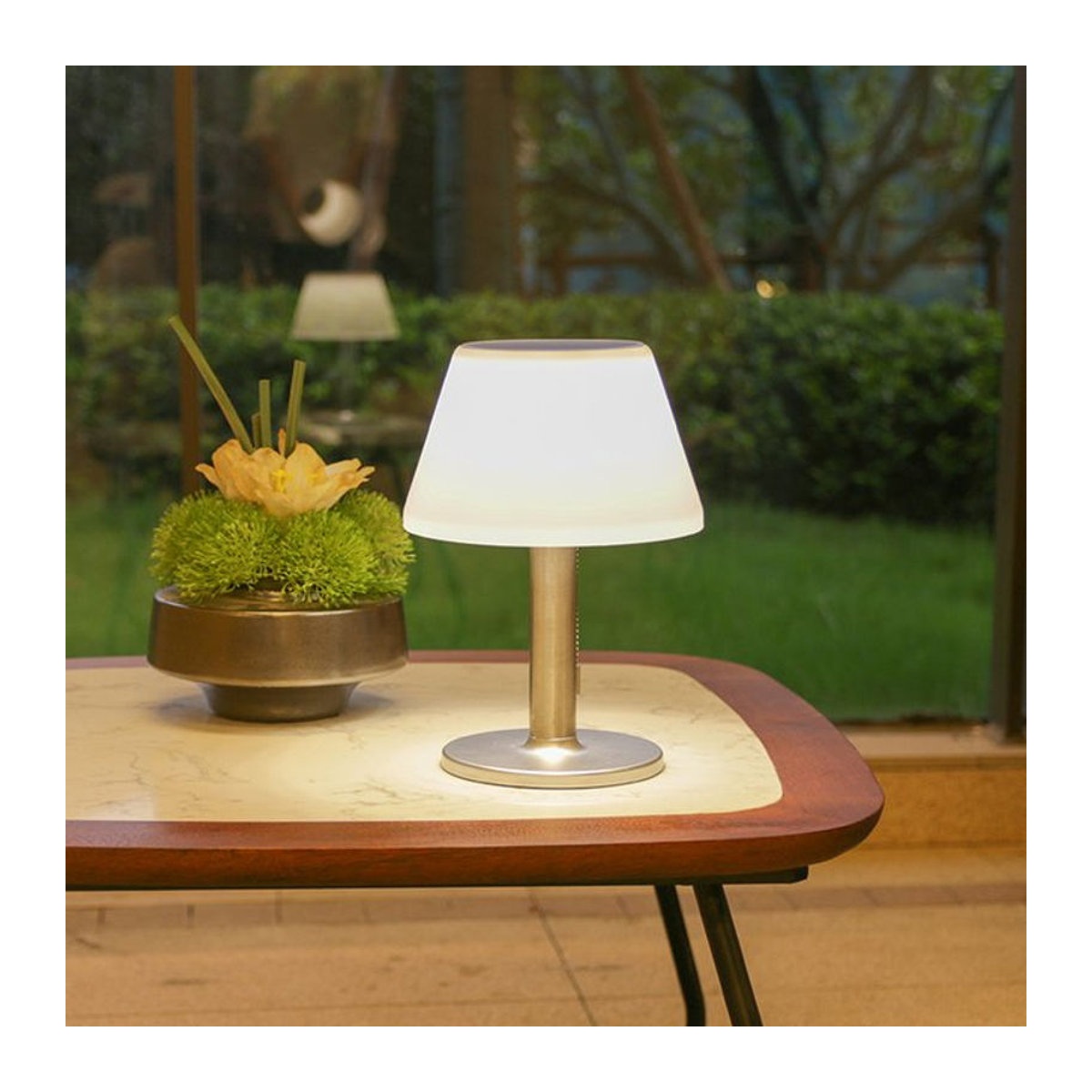 Claeted Solarleuchte LED Tischlampe aus Edelstahl in Weiß für Garten und Haushalt - Bild 1