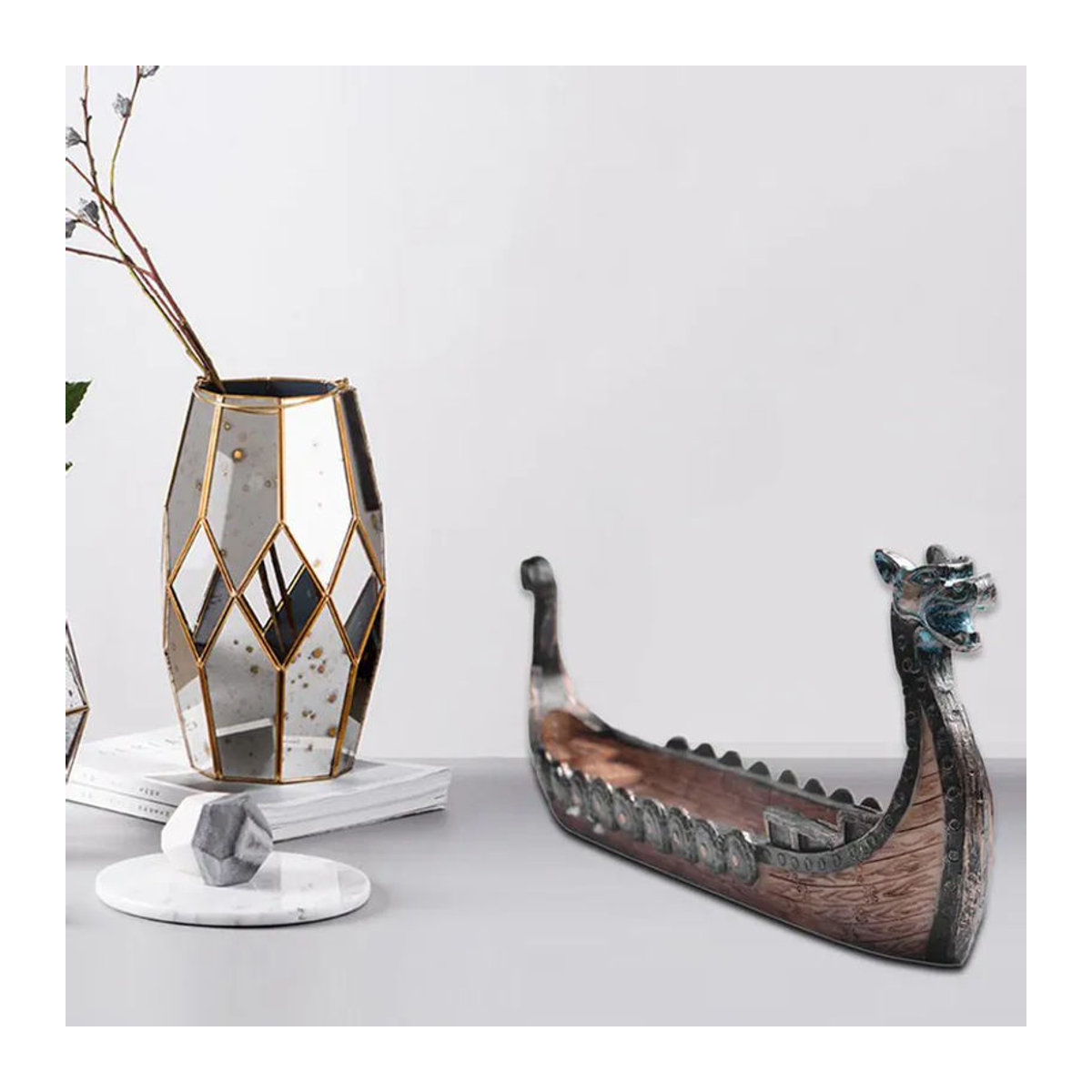 CosyHome Wikingerschiff Räucherstäbchenhalter aus Kunstharz in Braun und Mehrfarbig im Vintage-Design - Bild 4