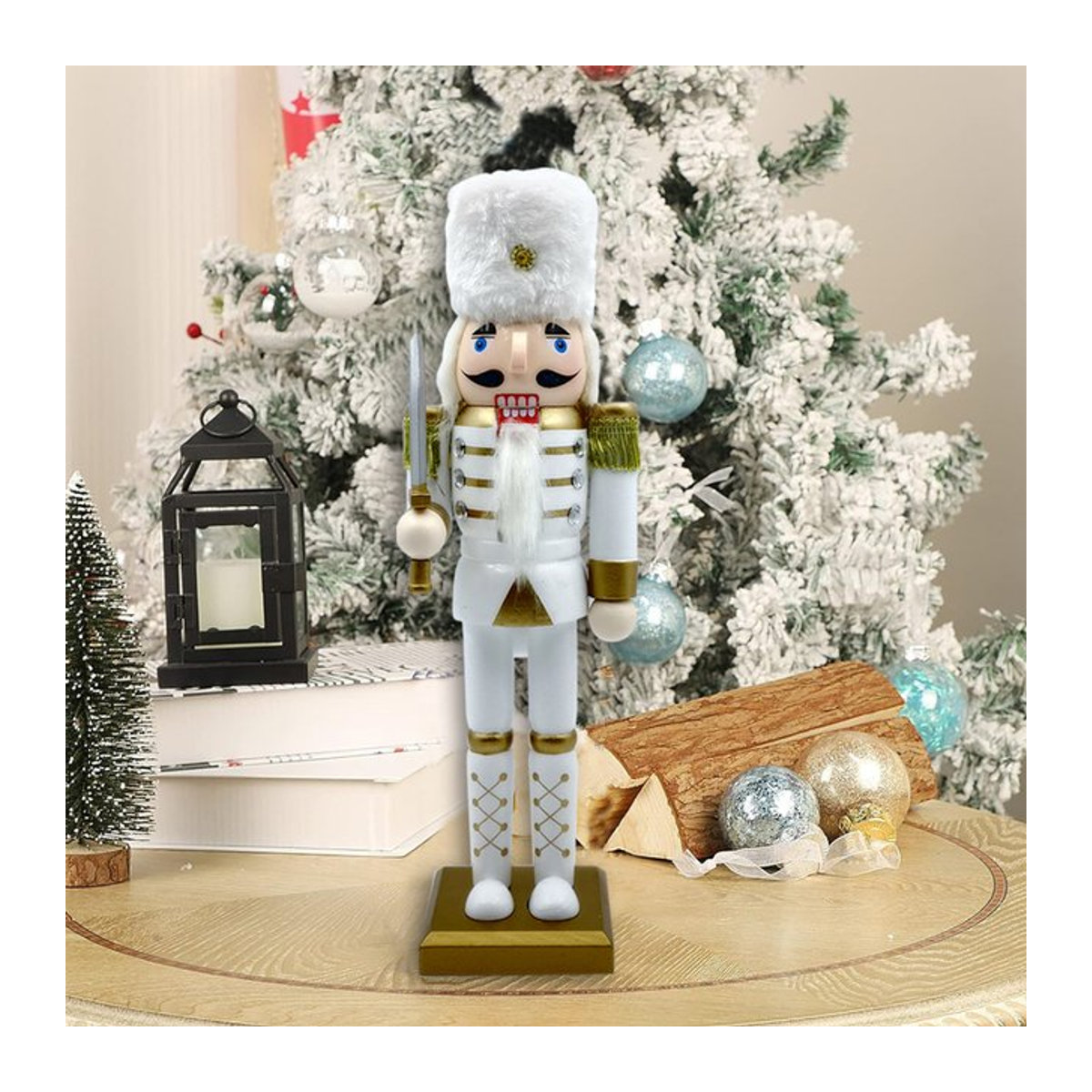 Dekorative Nussknacker-Figur in Multicolor als Weihnachtsdekoration für Tisch und Kaminsims - Bild 1