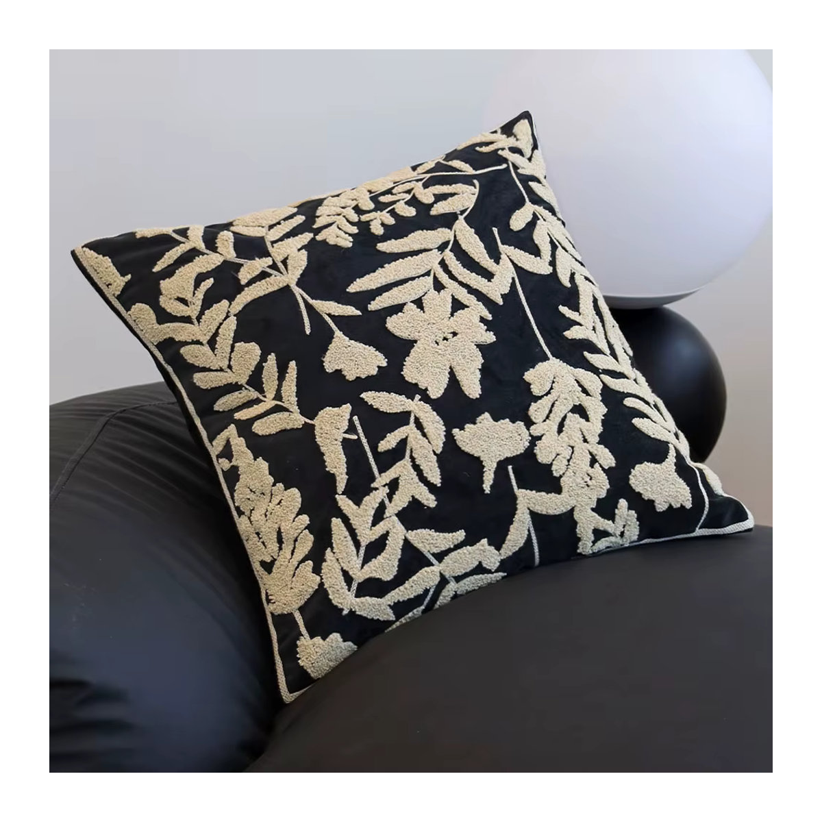 Dekorativer Kissenbezug mit Blumenstickerei von CANIRICA in Schwarz, Nordischer Stil, B/H: 45 x 45 cm - Bild 3