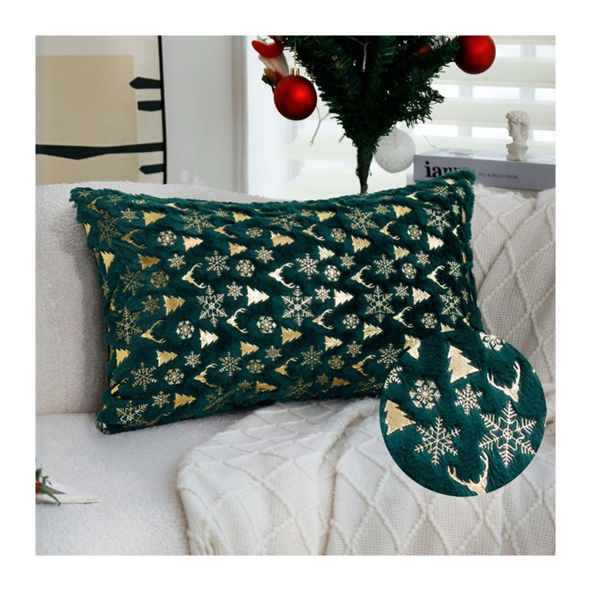 Dekorativer Kissenbezug von CANIRICA aus weichem Plüsch mit Weihnachtsbaum, Schneeflocken und Elch Motiv in Beige und Grün, B/T/H: 30 x 50 cm und 45 x 45 cm - Bild 1