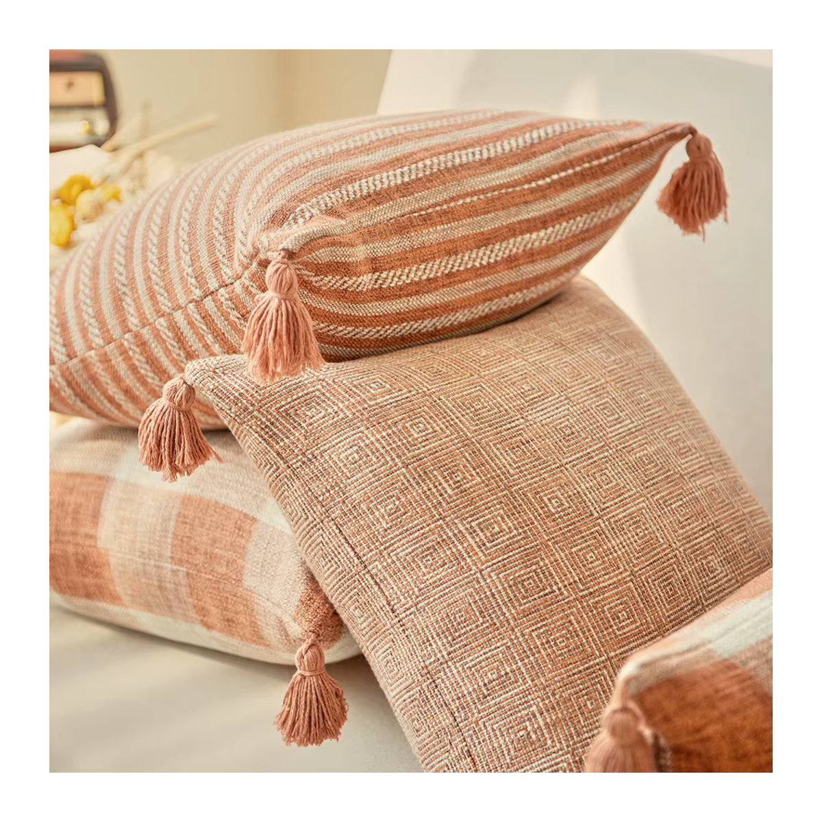 Dekorativer Leinen Kissenbezug mit Quasten in Orange für Sofa, Bett oder Stuhl, B/H: 45 x 45 cm und 30 x 50 cm - Bild 2