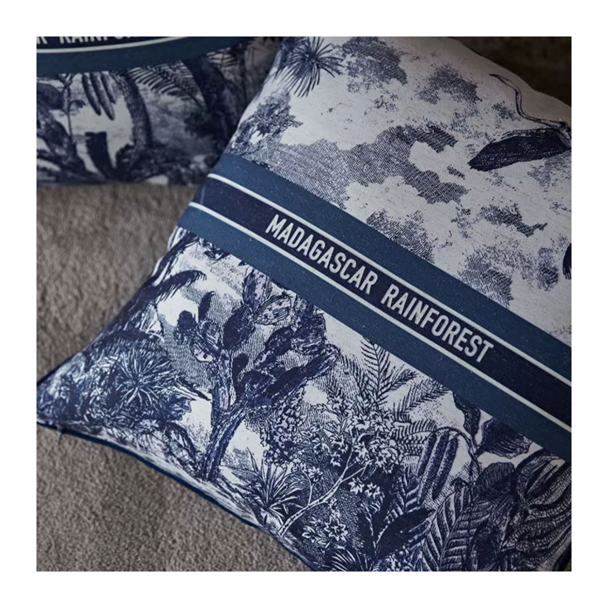 Dekoratives Kissen mit Natur Regenwald Druck in Blau für Sofa und Wohnzimmer - Bild 5