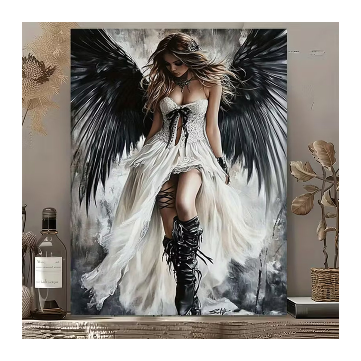 Diamantmalerei Dark Angel Fantasy Wandbild von KAYOU – Gothic Porträt mit schwarzen Flügeln und weißem Kleid in Schwarz und Weiß, Durchmesser: 30 cm - Bild 1