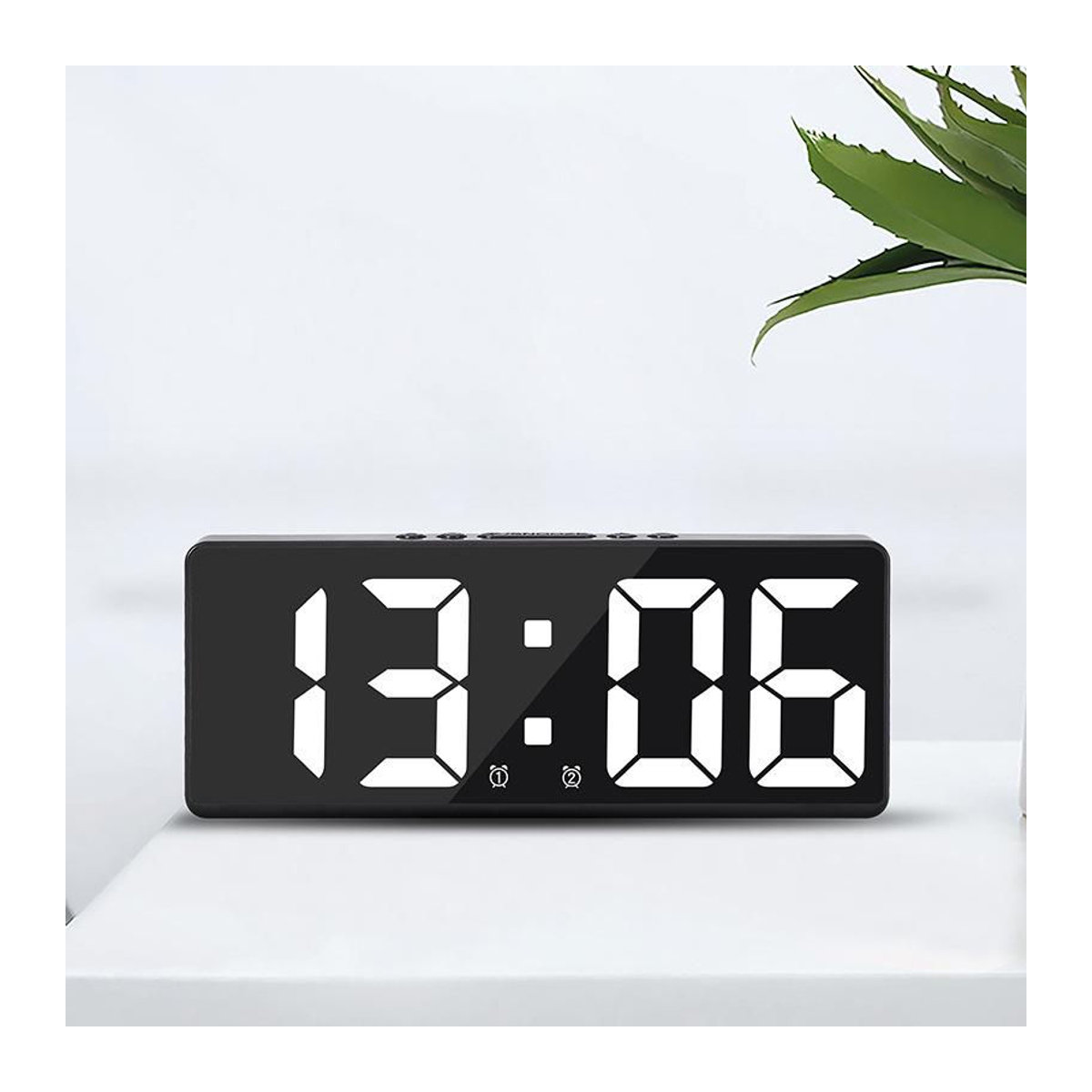 Digitaler Wecker mit Sprachsteuerung und Thermometer von Happy NieNie 2022, LED-Tischuhr mit Datumsanzeige und Schlummerfunktion, Farbe: Grün/Schwarz/Weiß, B/T/H: 15,5 x 6,2 x 6,2 cm - Bild 2