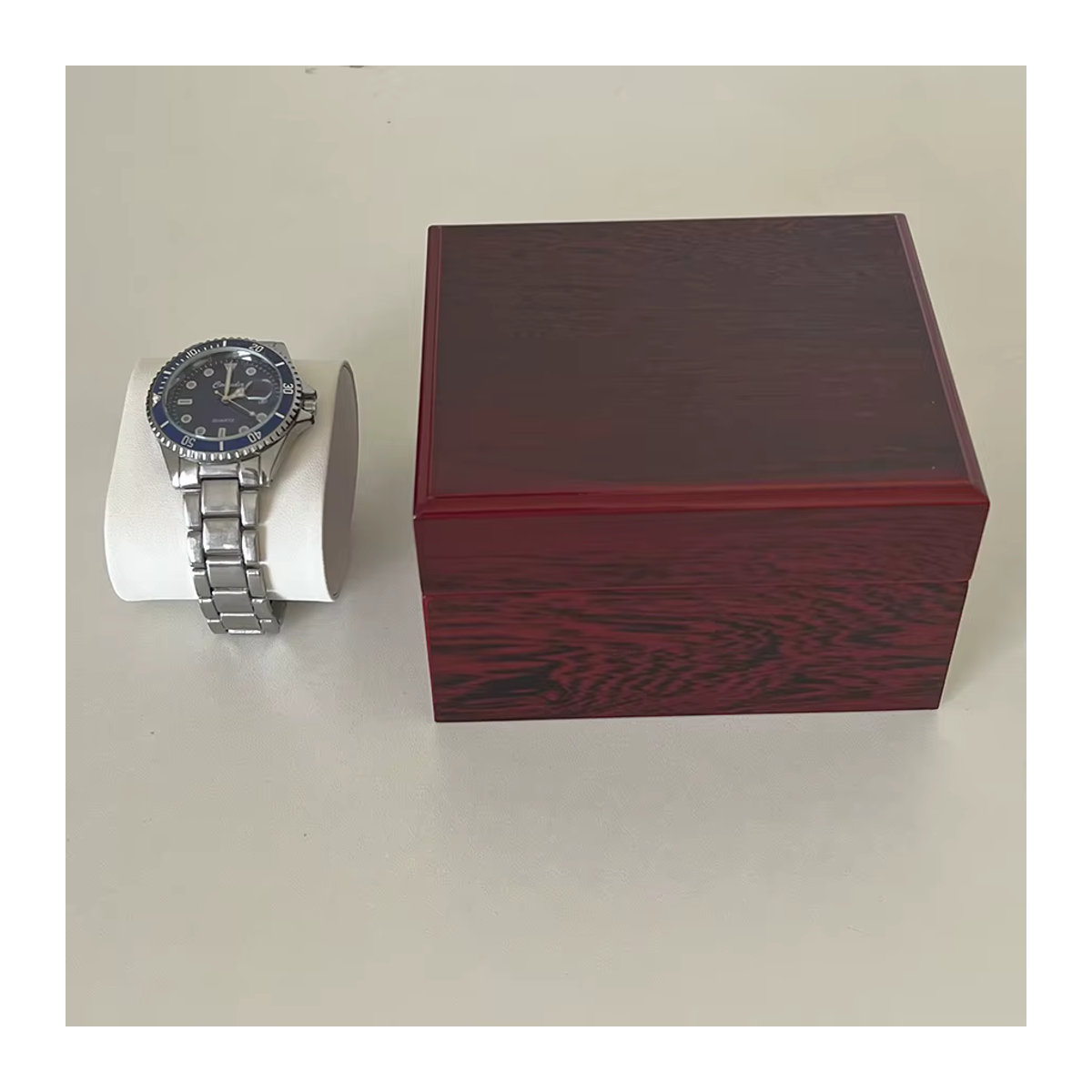 DOKW Uhrenaufbewahrungsbox aus Holz in Rot mit 1 Fach im Schmuckkästchen-Stil - Bild 3