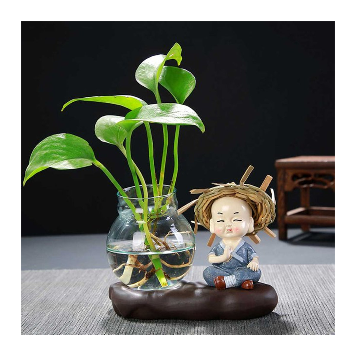 DOORSACCERY Glas Vase mit Mönch-Motiv, transparente bauchige Glasvase für Pflanzen und Terrarien, rundes Design für Home Office und Balkon - Bild 1