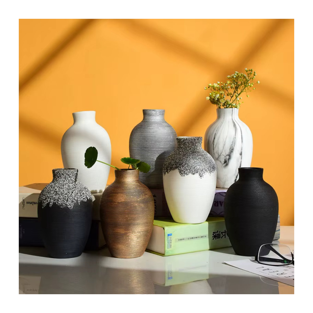 DOORSACCERY Keramik Vase in Braun mit Streifenmuster im skandinavischen Design für deine Wohnzimmer Dekoration - Bild 3