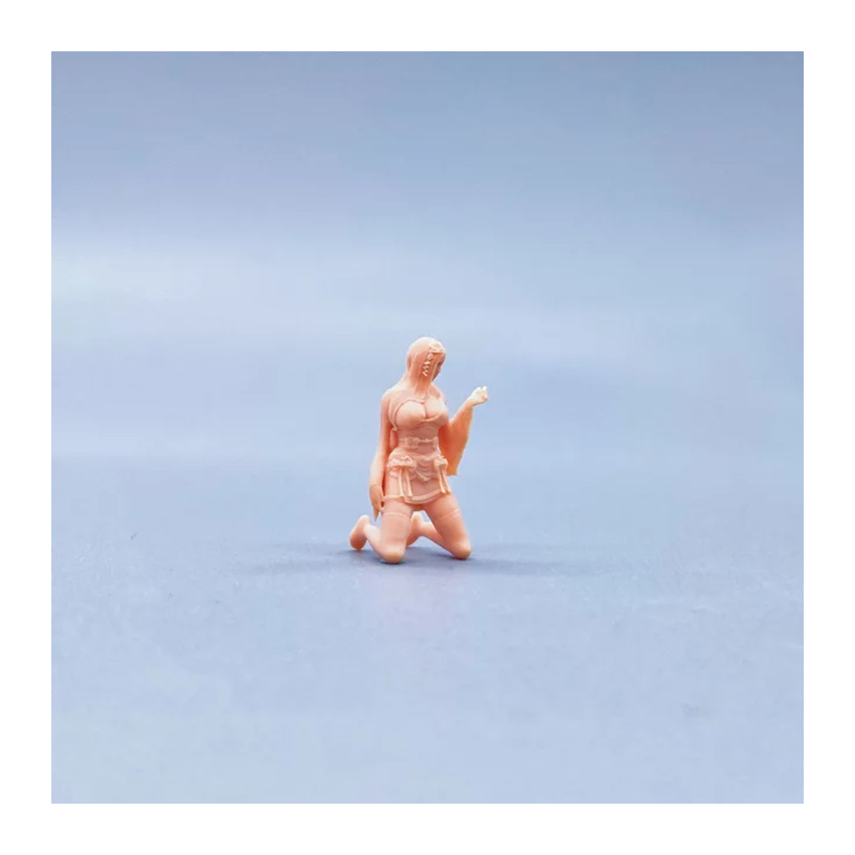 EHCMODEL Maßstabsgetreue Modellfigur aus Kunstharz in kniender Position mit Kimono-Krawatte, beige, unbemalte Miniatur für Diorama - Bild 1