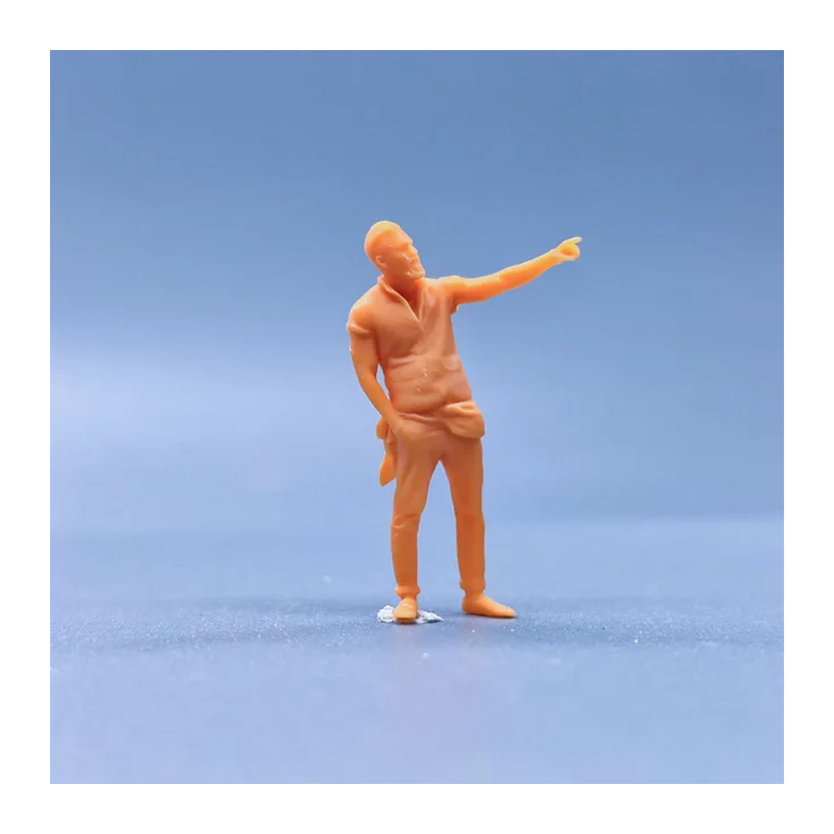 EHCMODEL Miniatur-Diorama Mensch aus Kunstharz in Orange im Maßstab 1/64 und 1/43 handbemalt - Bild 1