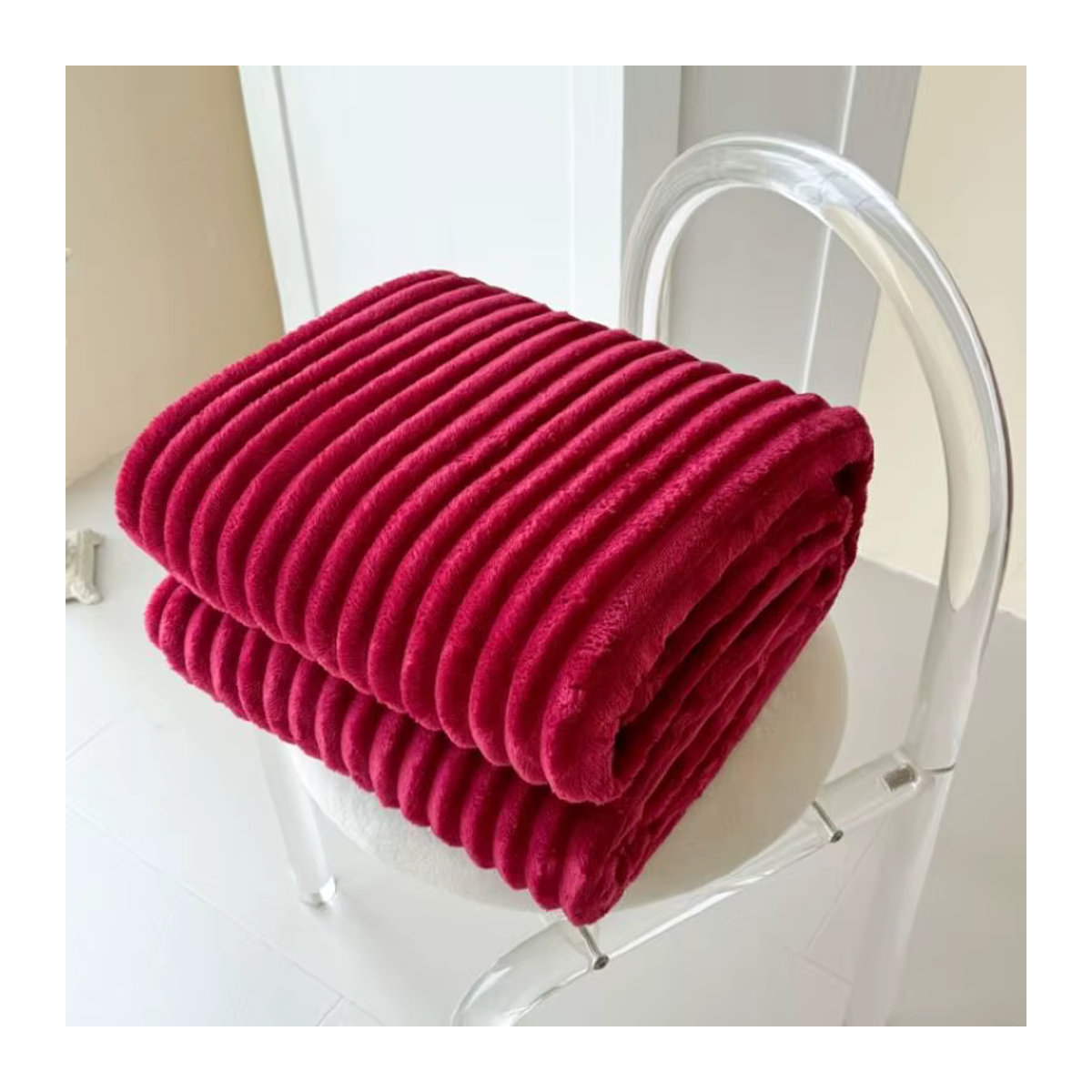 Elegante rote Strickdecke mit hypoallergenem Kunstkaninchenfell für ein gemütliches Gefühl - Bild 4